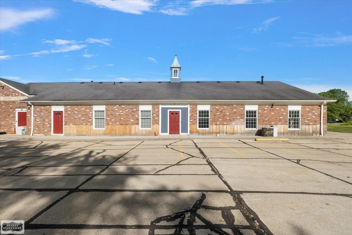 37244 S Groesbeck Highway, Clinton Twp, MI 48036 — Photo 6