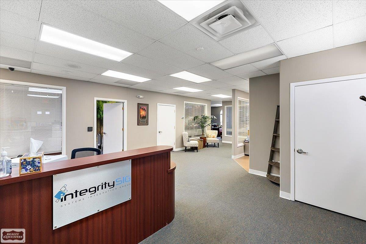 37244 S Groesbeck Highway, Clinton Twp, MI 48036 — Photo 29