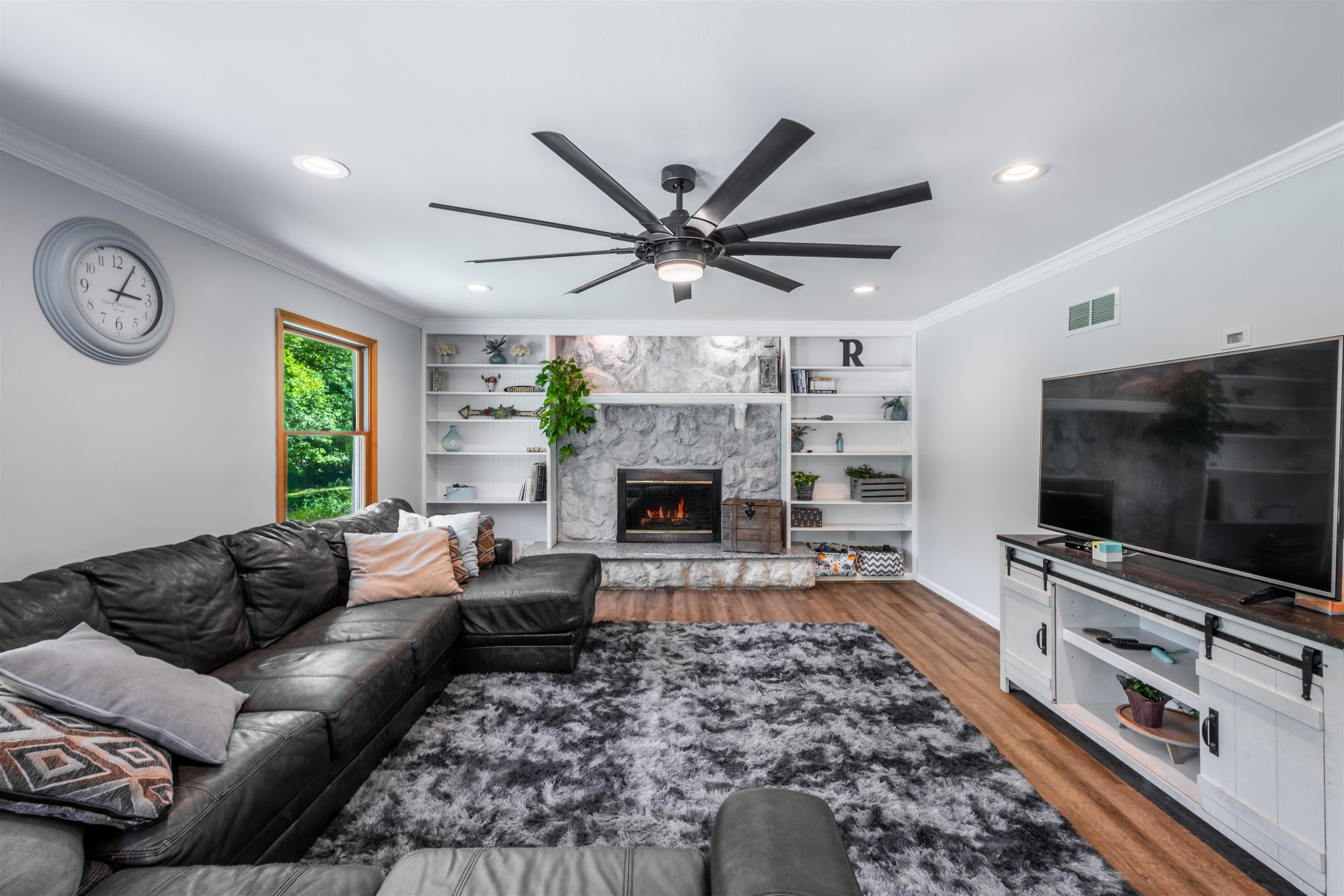 3392 Breezewood Court, Ortonville, MI 48462 — Photo 14