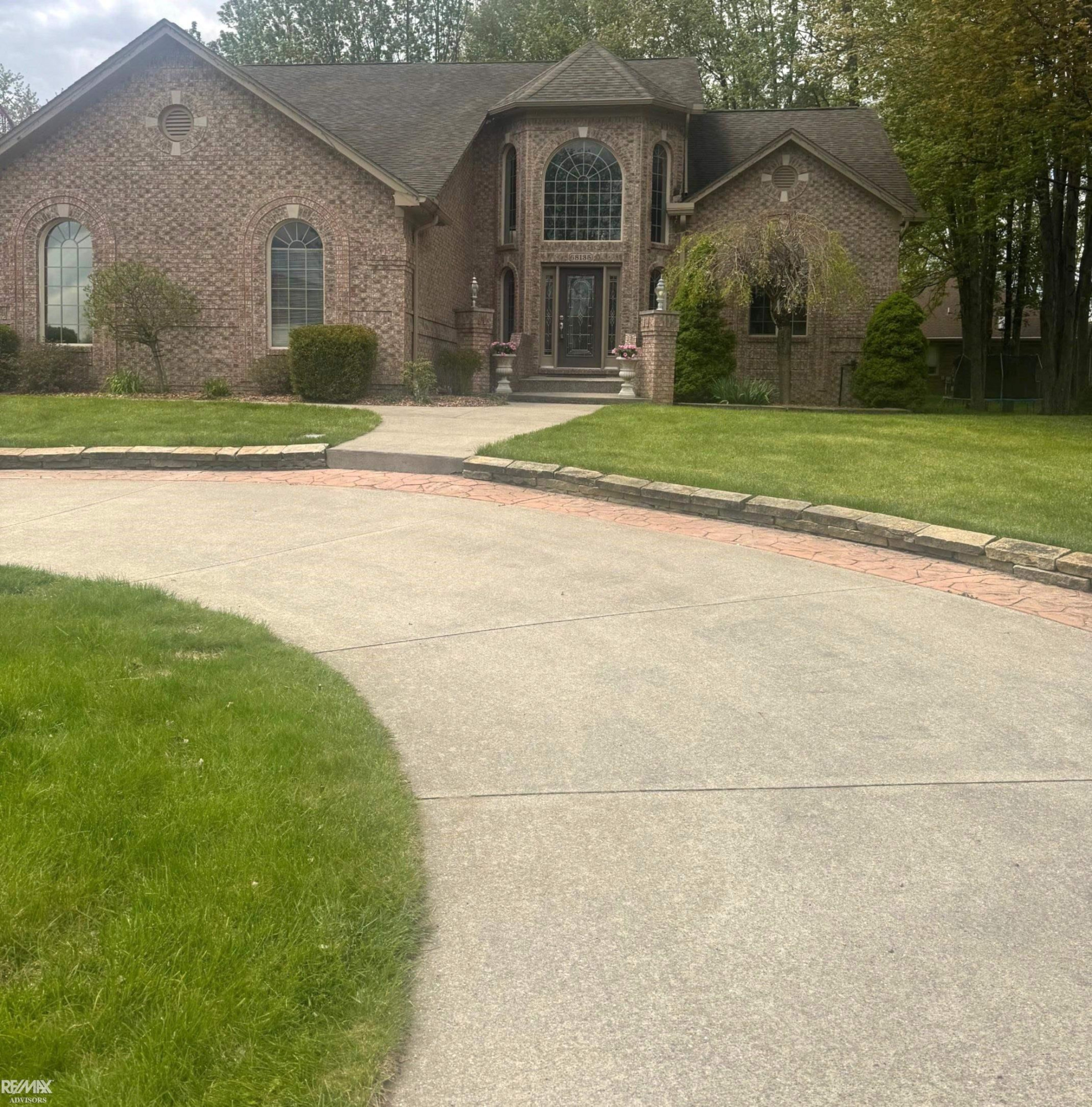68135 Lake Angela Drive, Richmond, MI 48062 — Photo 4