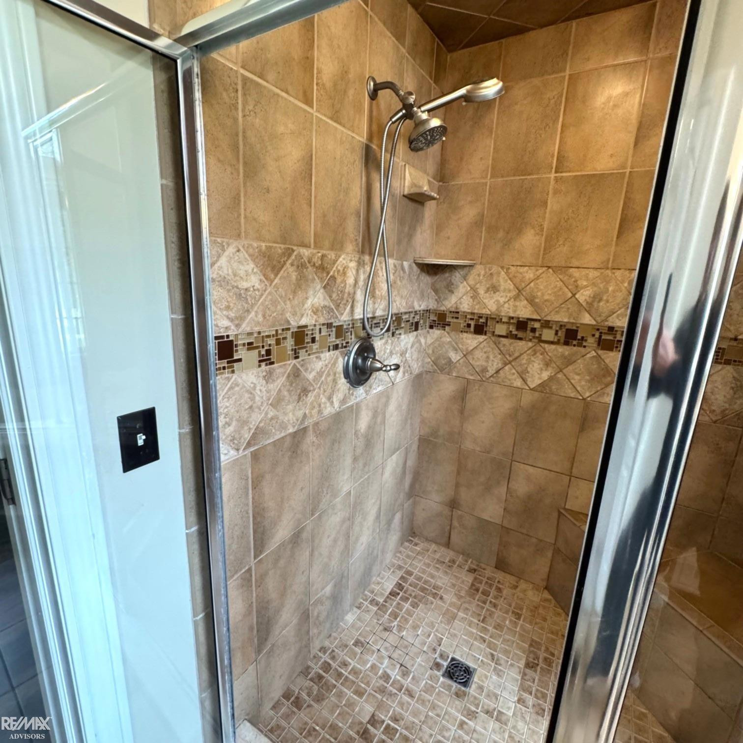 68135 Lake Angela Drive, Richmond, MI 48062 — Photo 18