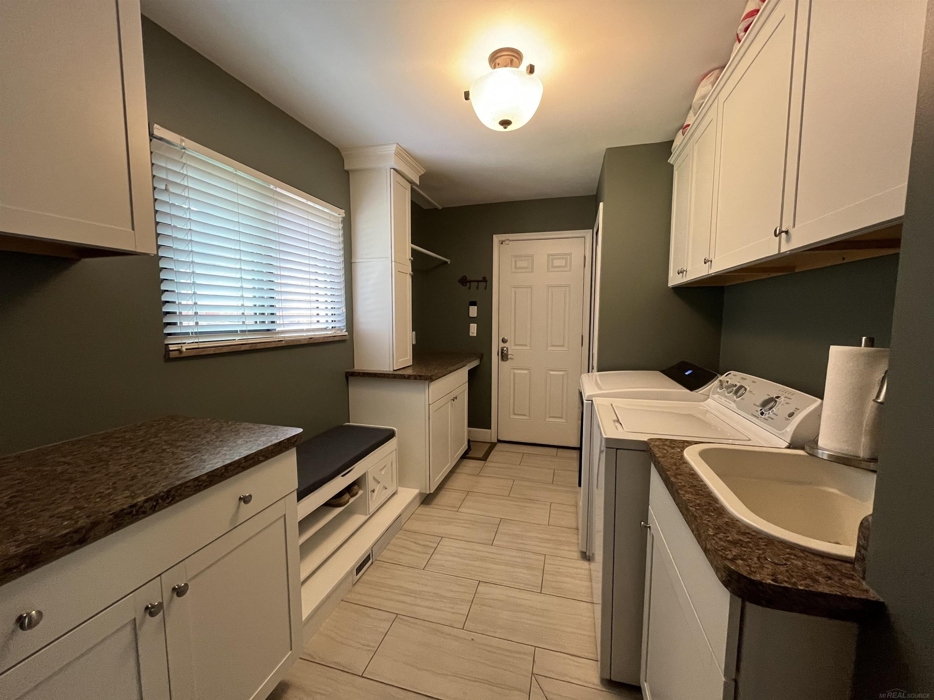 1750 Ledbury Drive, Bloomfield Hills, MI 48304 — Photo 14