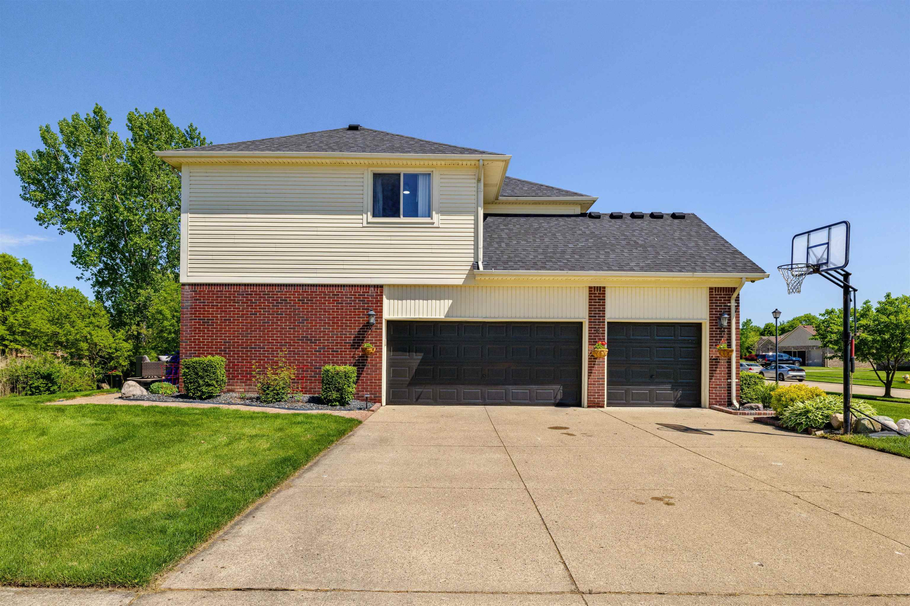 52047 Copper Creek Court, Chesterfield, MI 48047 — Photo 66