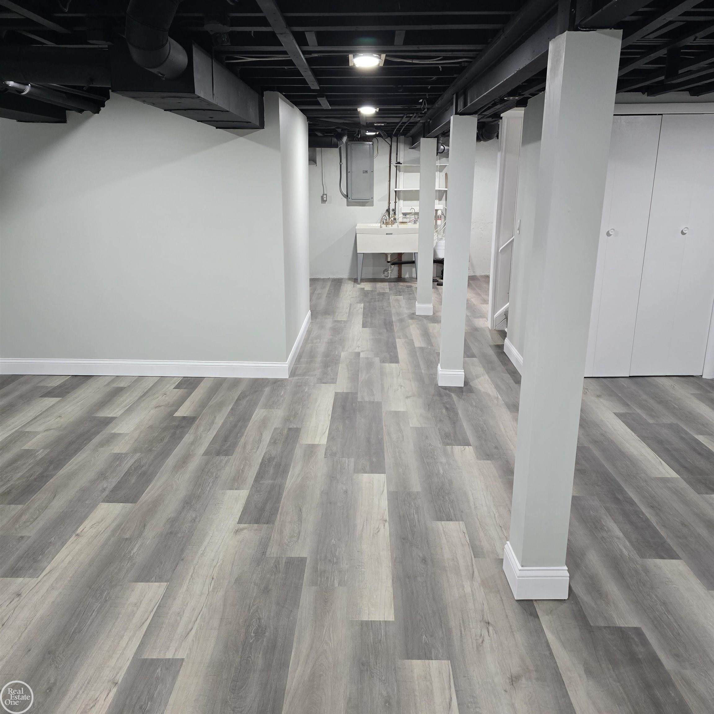 16084 Hauss Avenue, Eastpointe, MI 48021 — Photo 33