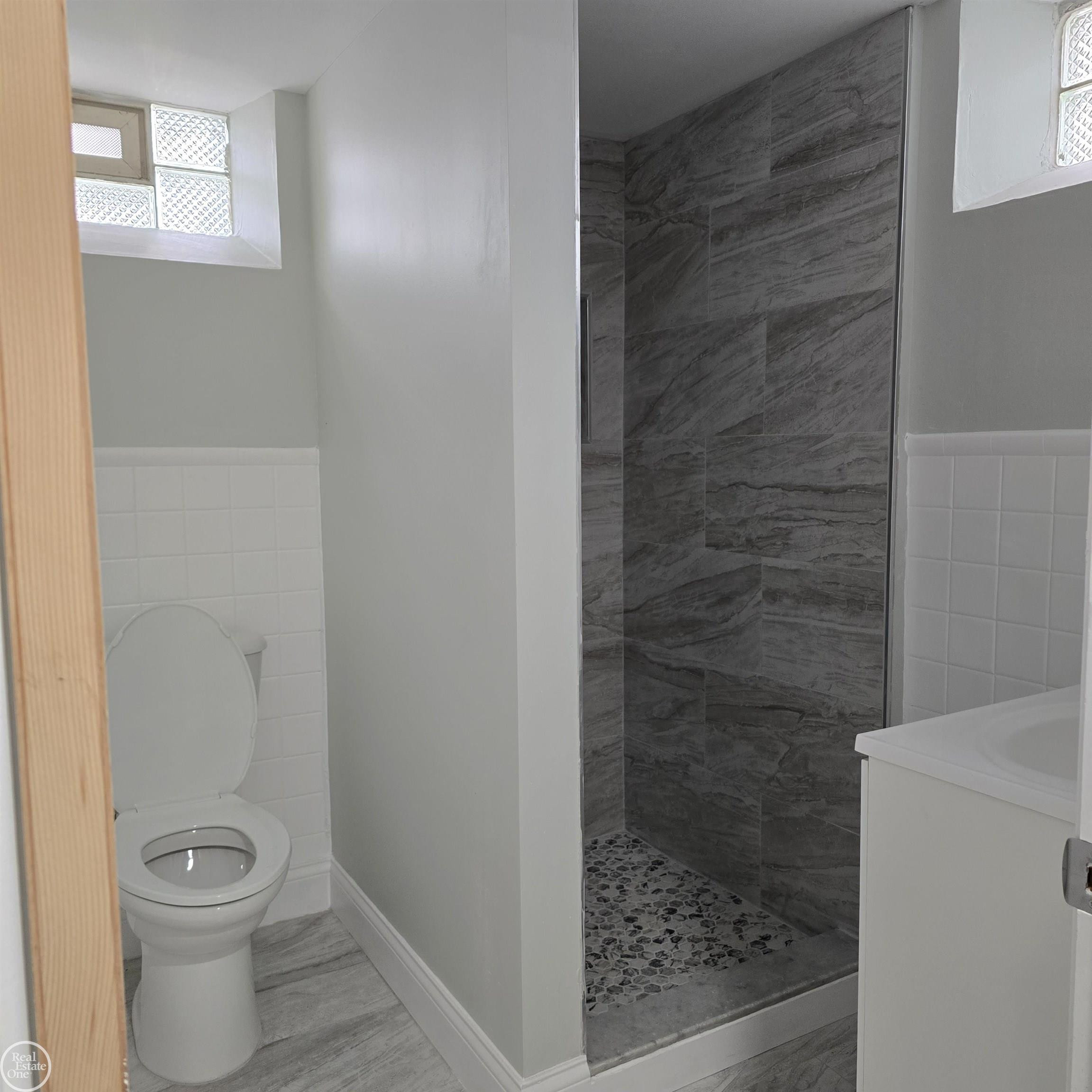 16084 Hauss Avenue, Eastpointe, MI 48021 — Photo 34