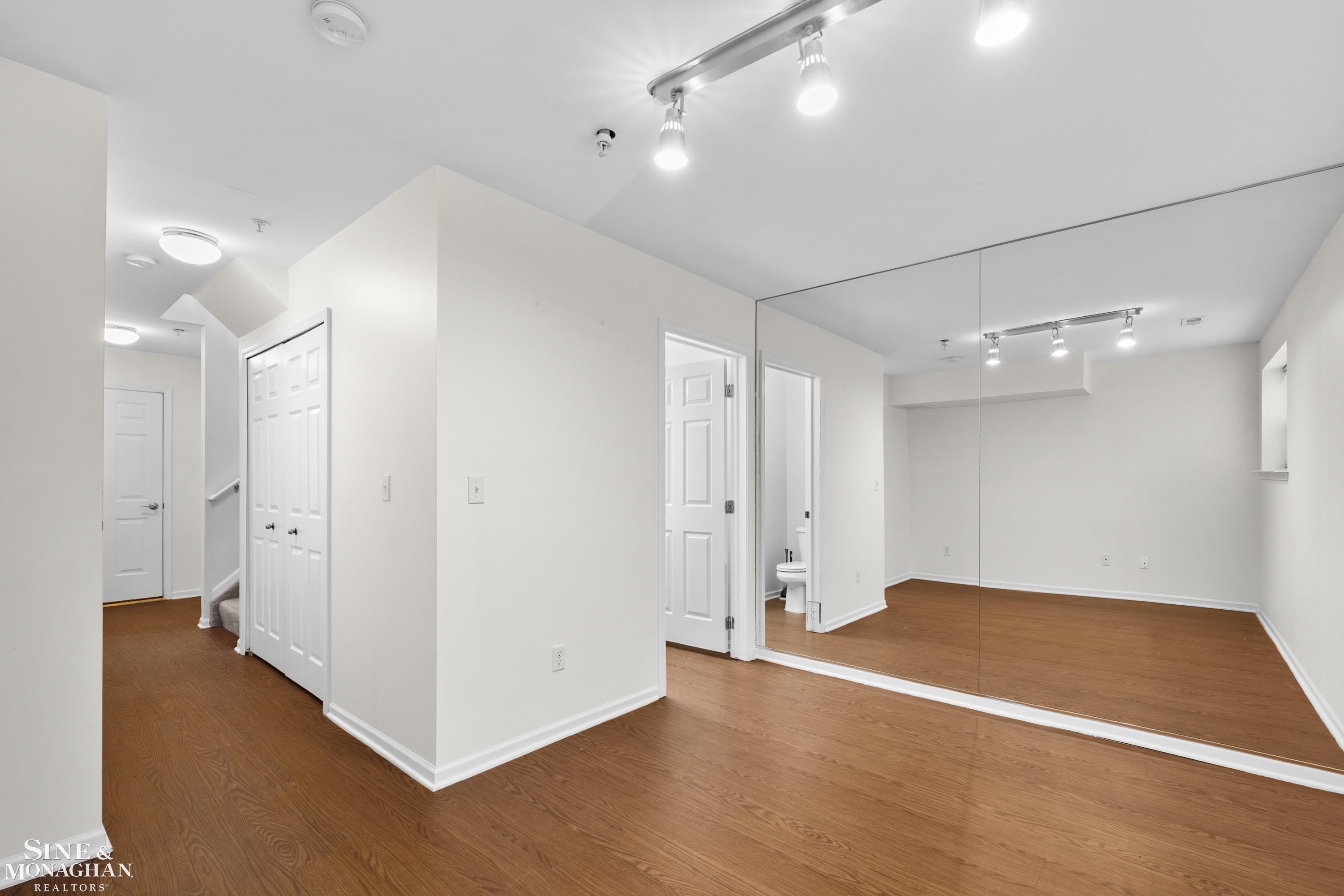 2527 John R Street, Detroit, MI 48201 — Photo 30