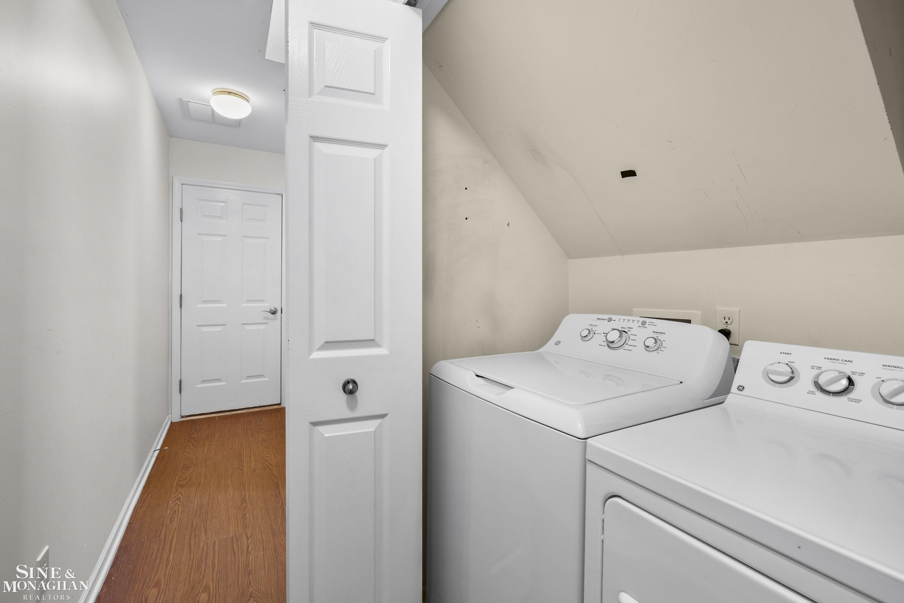 2527 John R Street, Detroit, MI 48201 — Photo 33