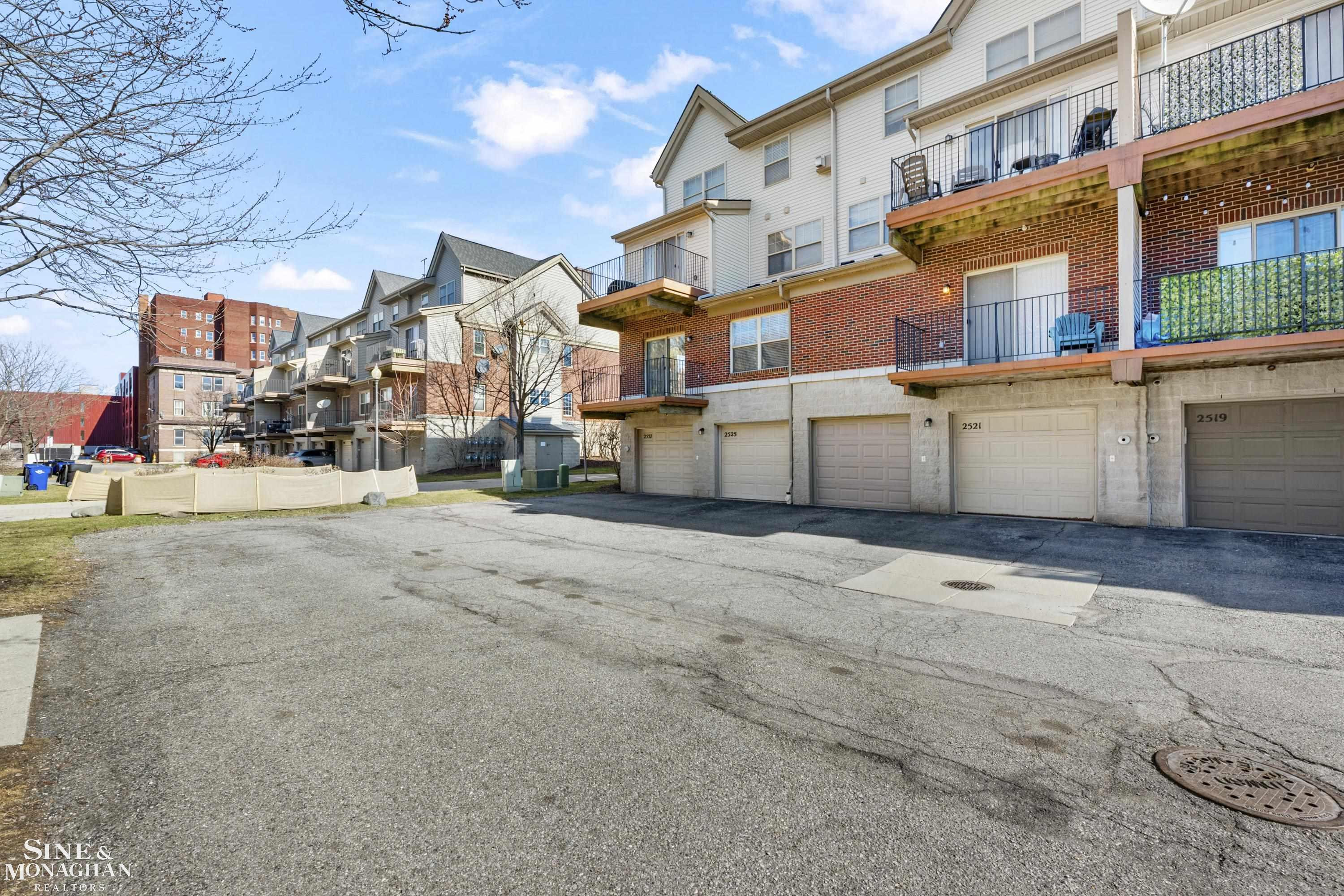 2527 John R Street, Detroit, MI 48201 — Photo 40