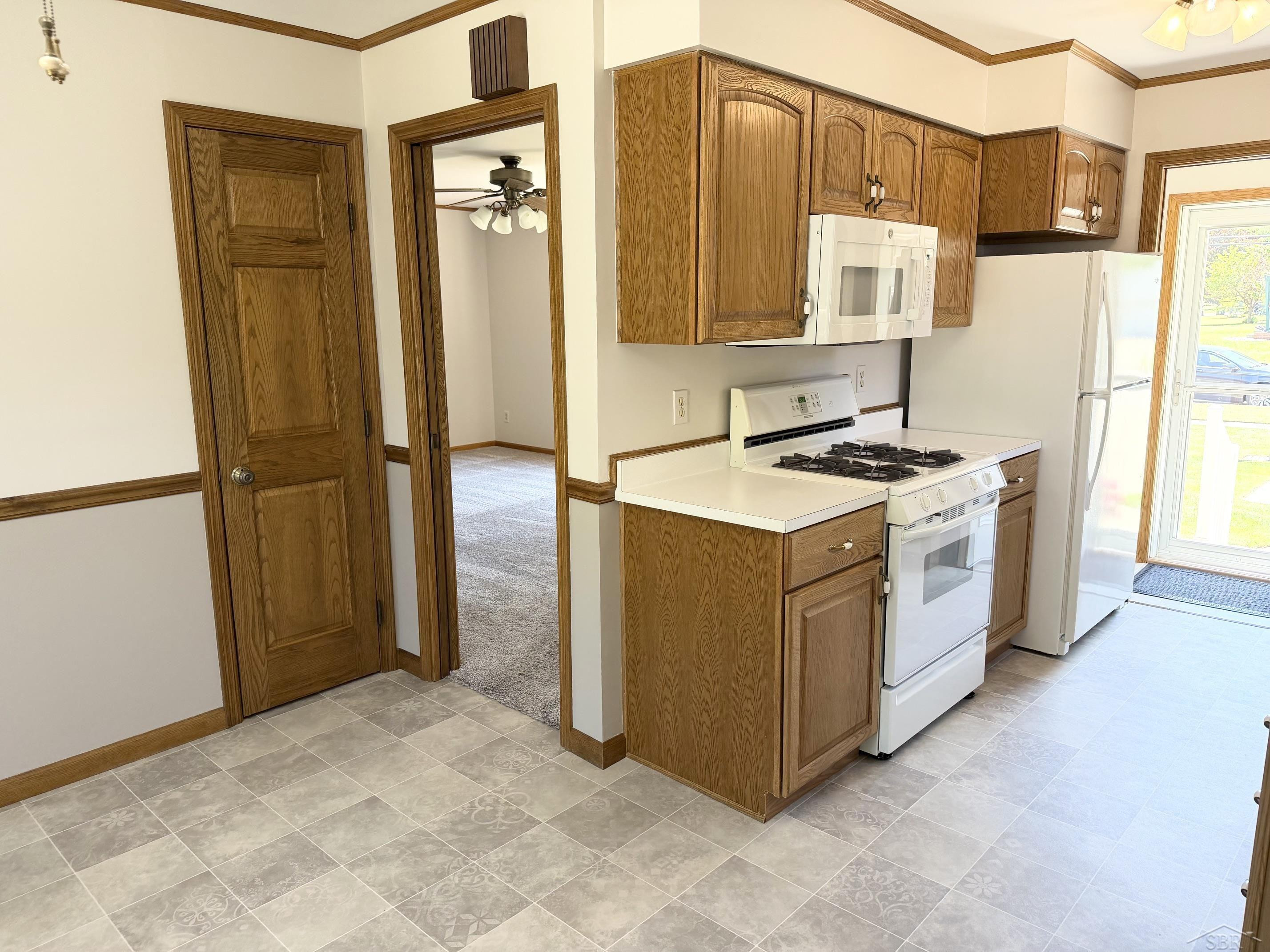 4938 Buckthorne Drive, Saginaw, MI 48603 — Photo 8