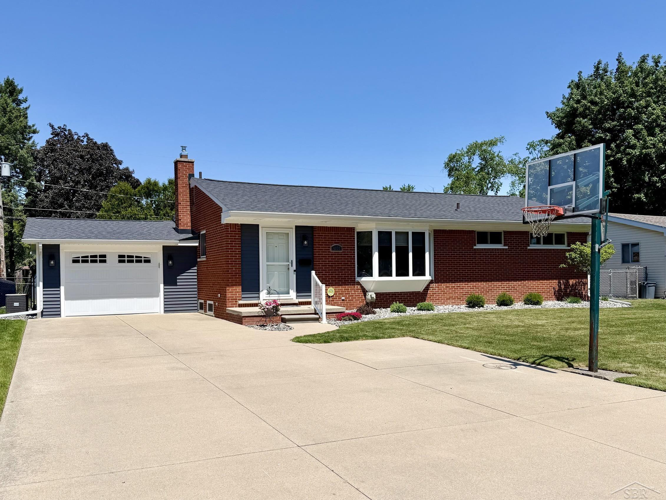 4938 Buckthorne Drive, Saginaw, MI 48603 — Photo 36
