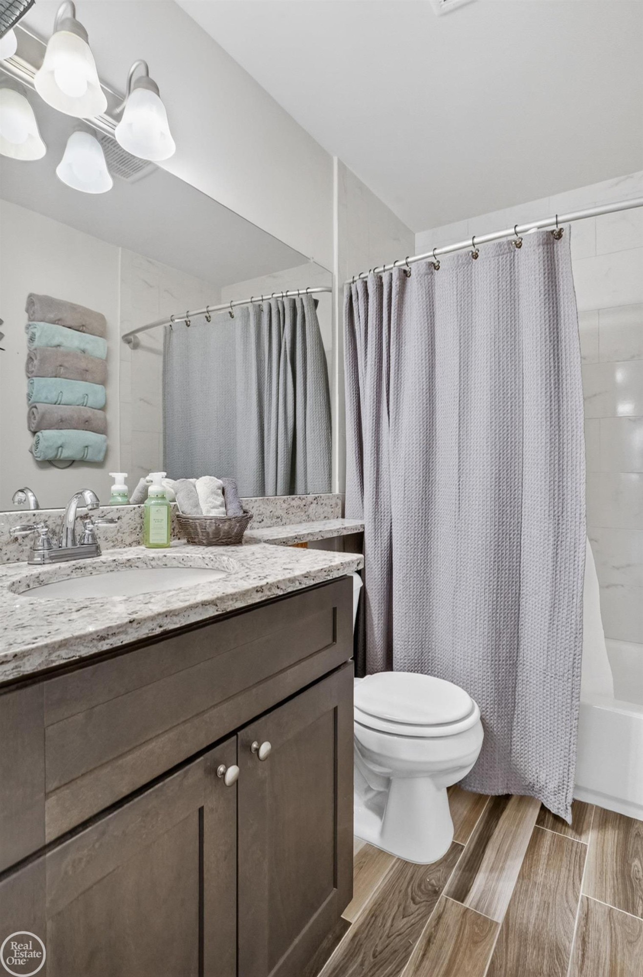 33751 Au Sable Drive, MI 48047 — Photo 20