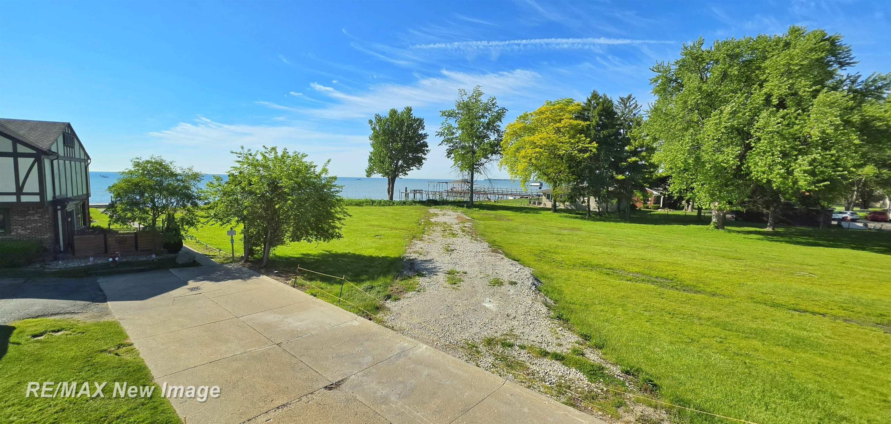 204 Lac Ste Claire Drive, Unit 8, Saint Clair Shores, MI 48082 — Photo 15