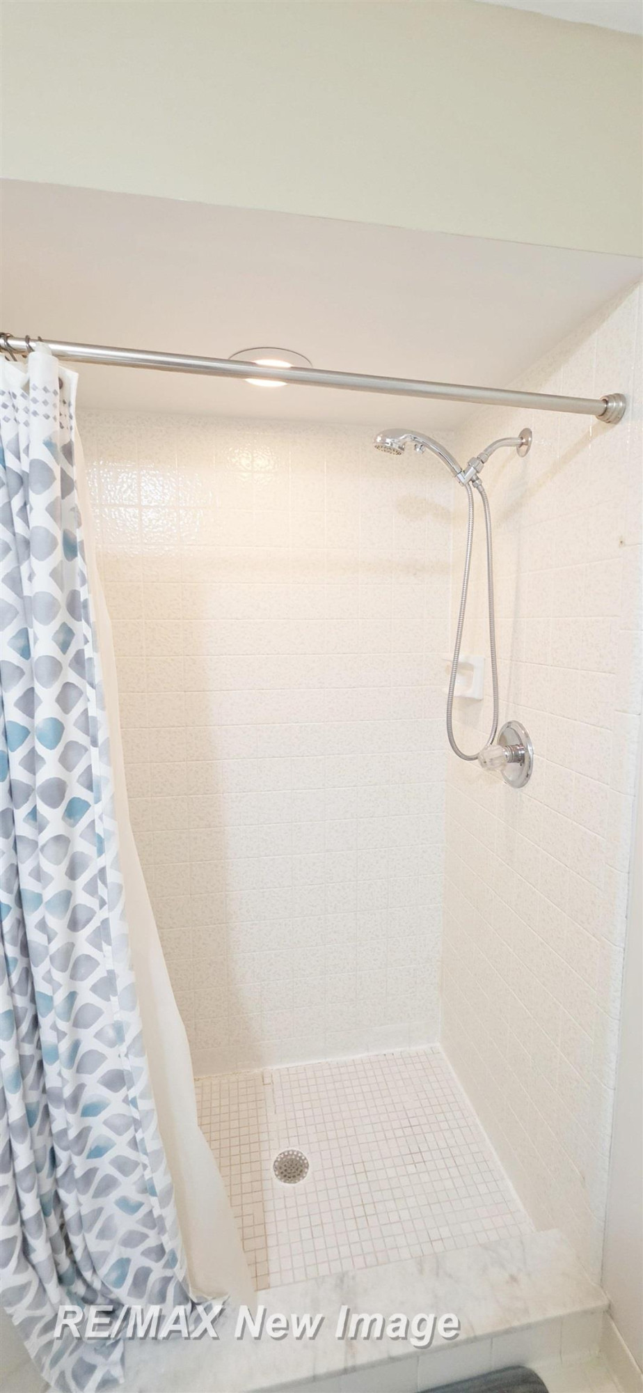 204 Lac Ste Claire Drive, Unit 8, Saint Clair Shores, MI 48082 — Photo 30