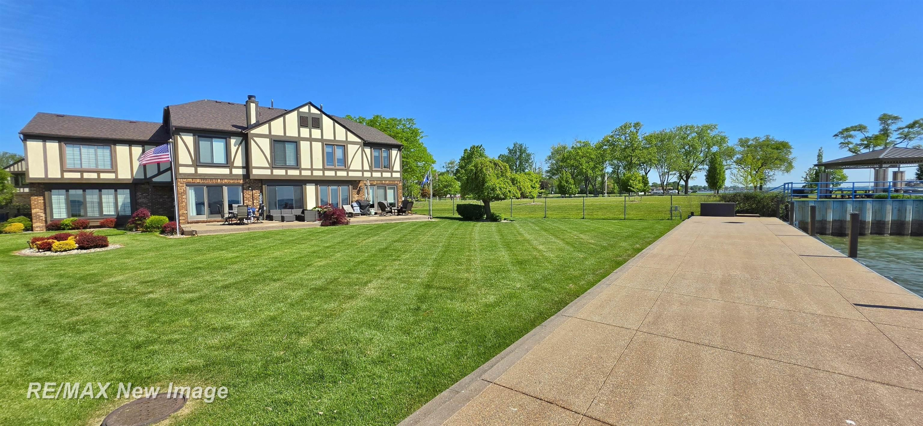 204 Lac Ste Claire Drive, Unit 8, Saint Clair Shores, MI 48082 — Photo 53