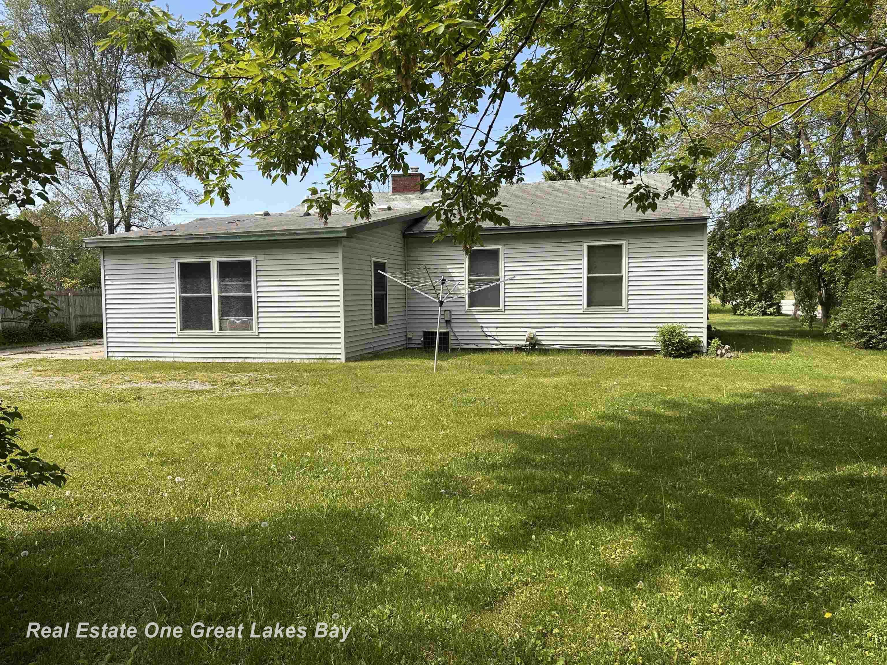 4928 Hess Road, Saginaw, MI 48601 — Photo 2