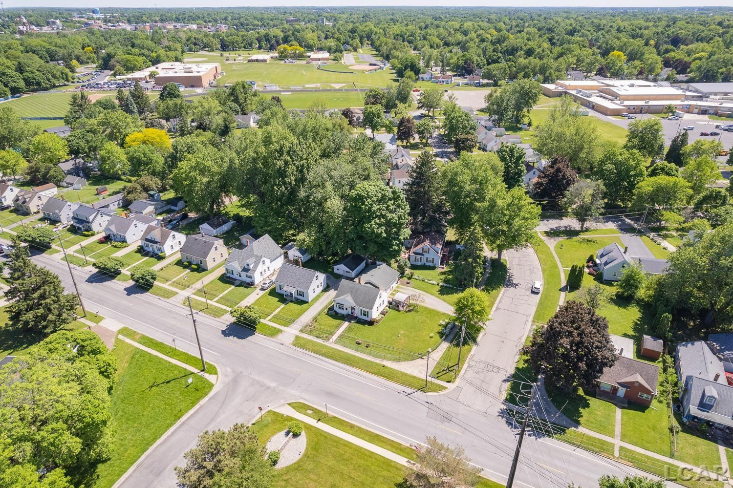 583 Riverside Avenue, Adrian, MI 49221 — Photo 26