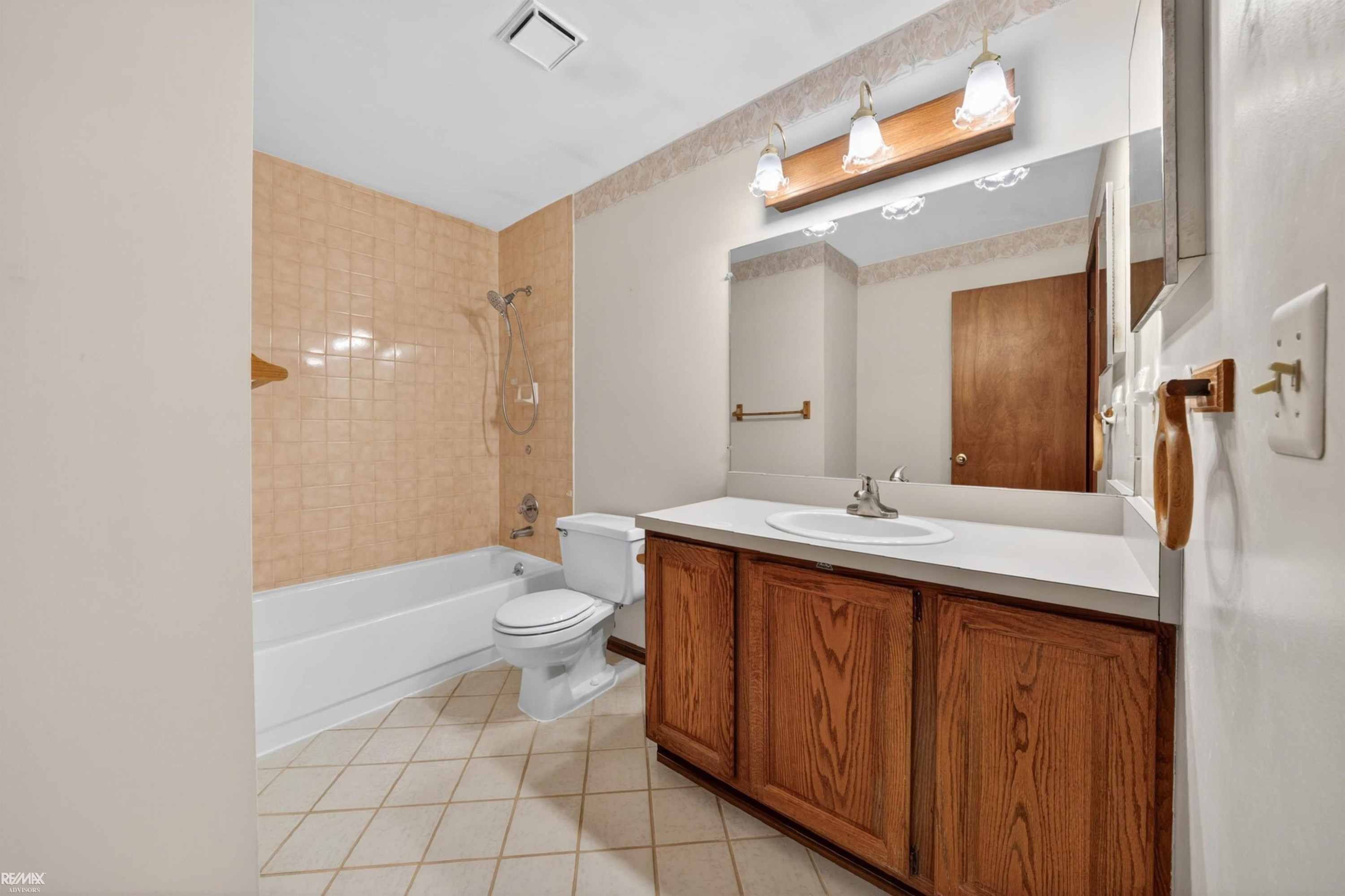 6440 Benoit Road, MI 48001 — Photo 24