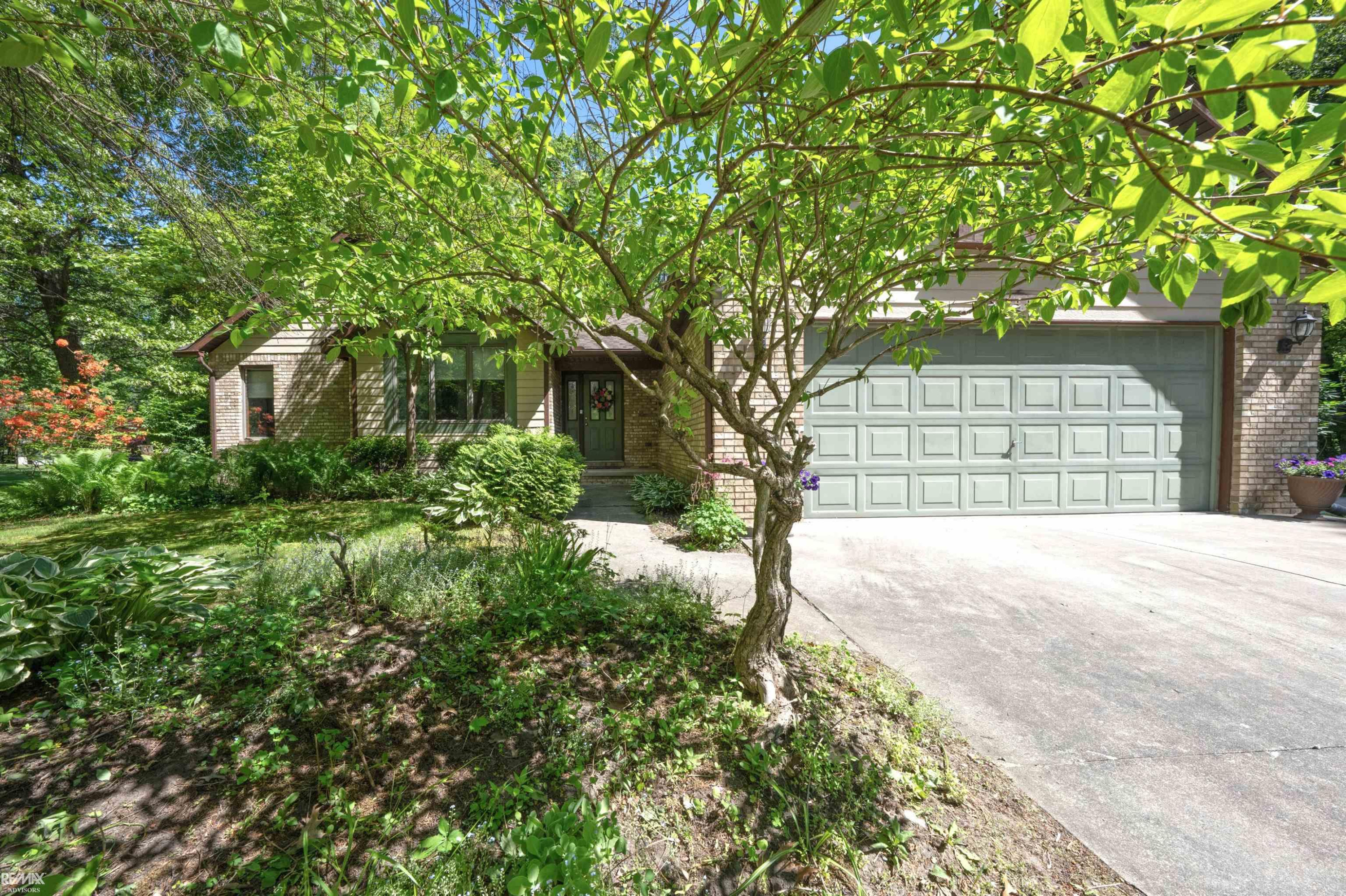 6440 Benoit Road, MI 48001 — Photo 32