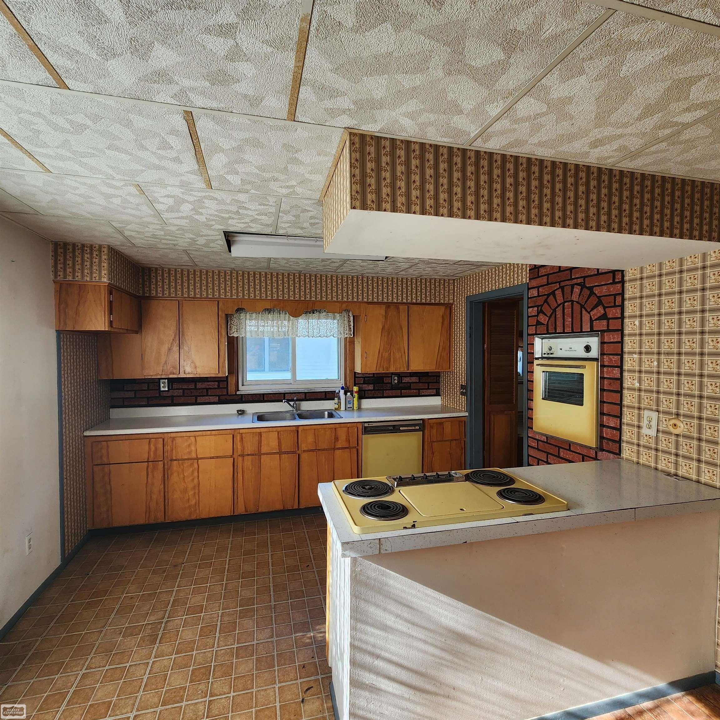 73385 Floral Street, MI — Photo 4