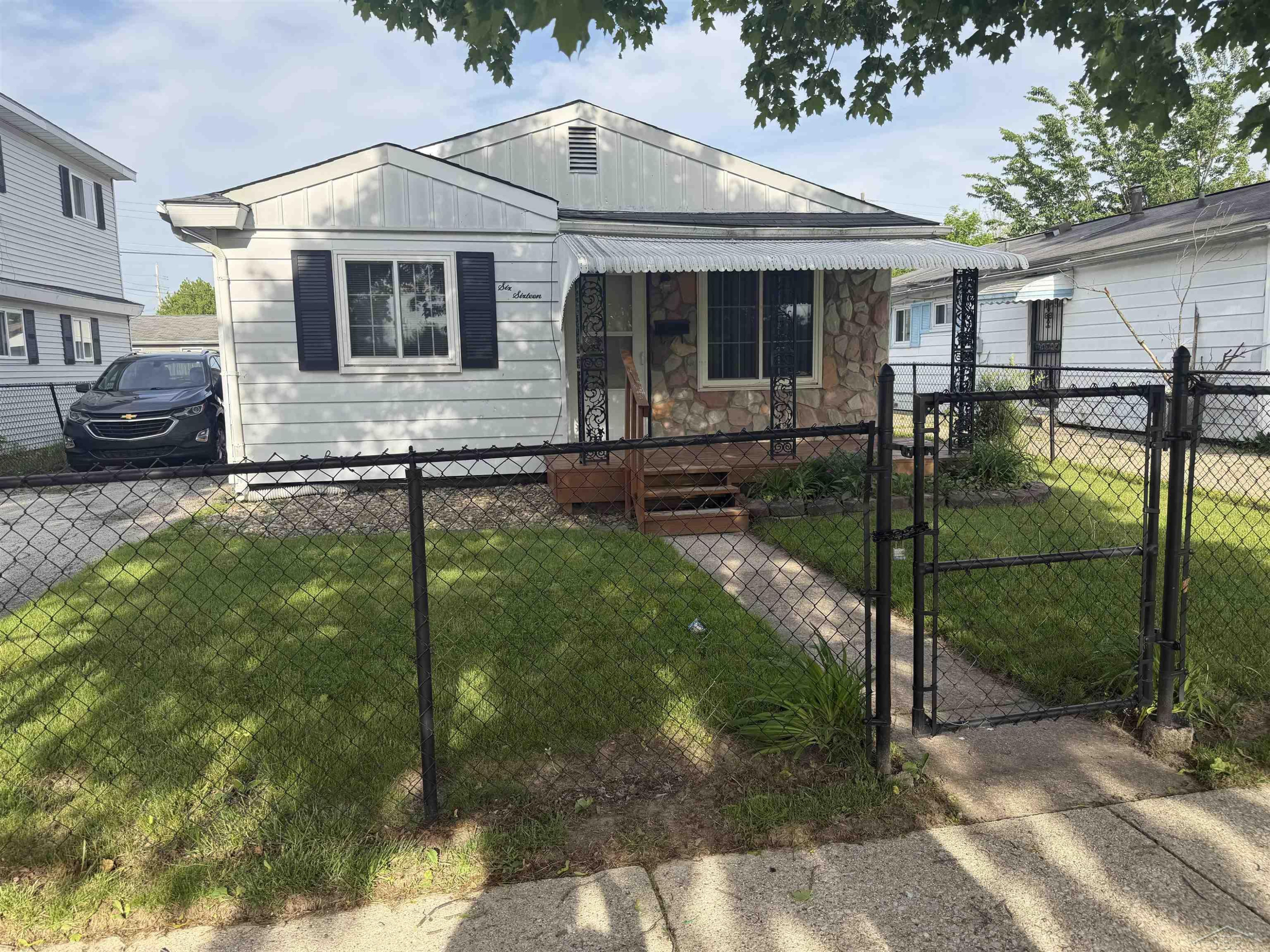 616 S 21st Street, Saginaw, MI 48601 — front exterior