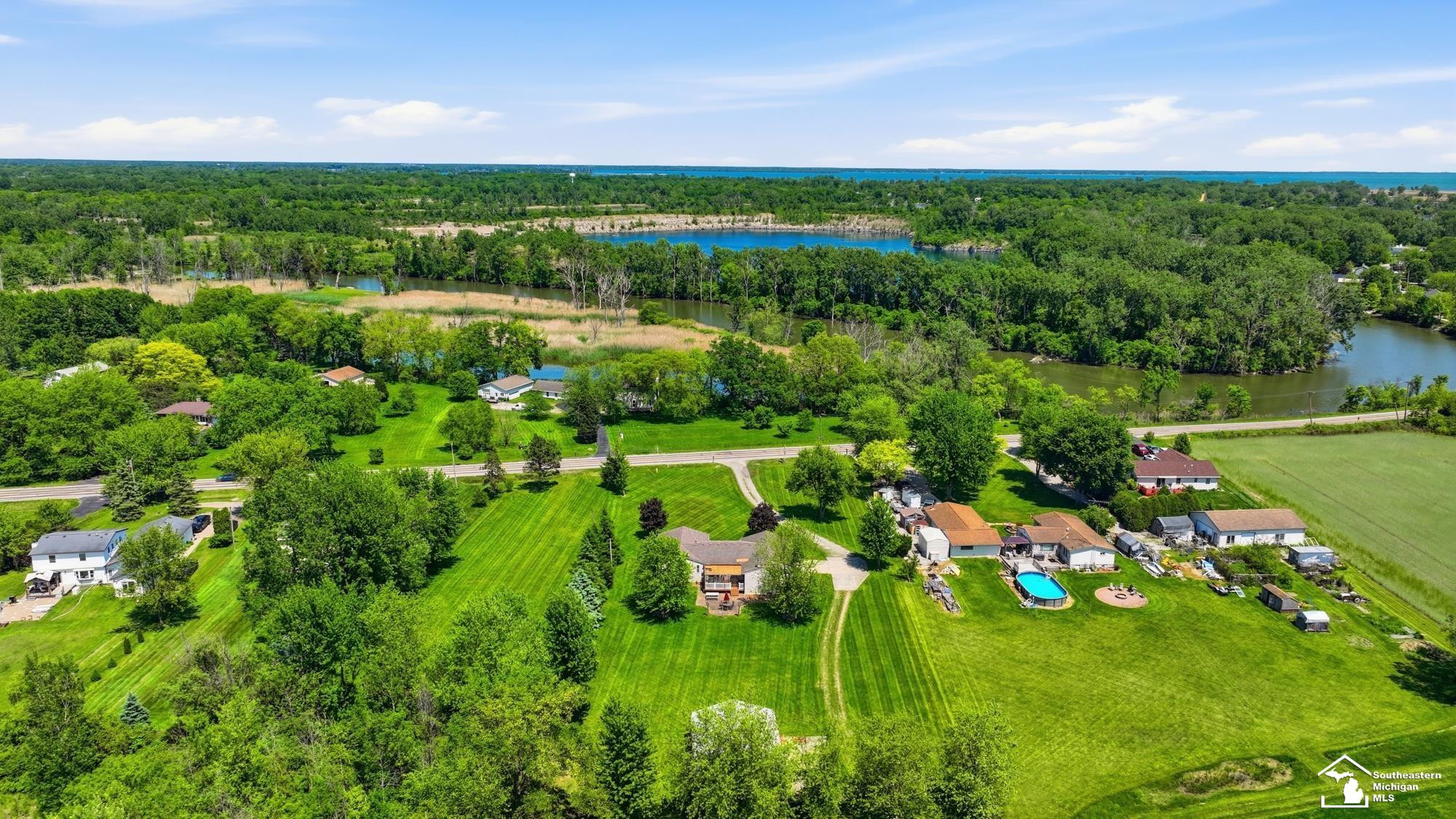 7792 S Huron River Drive, MI — Photo 5