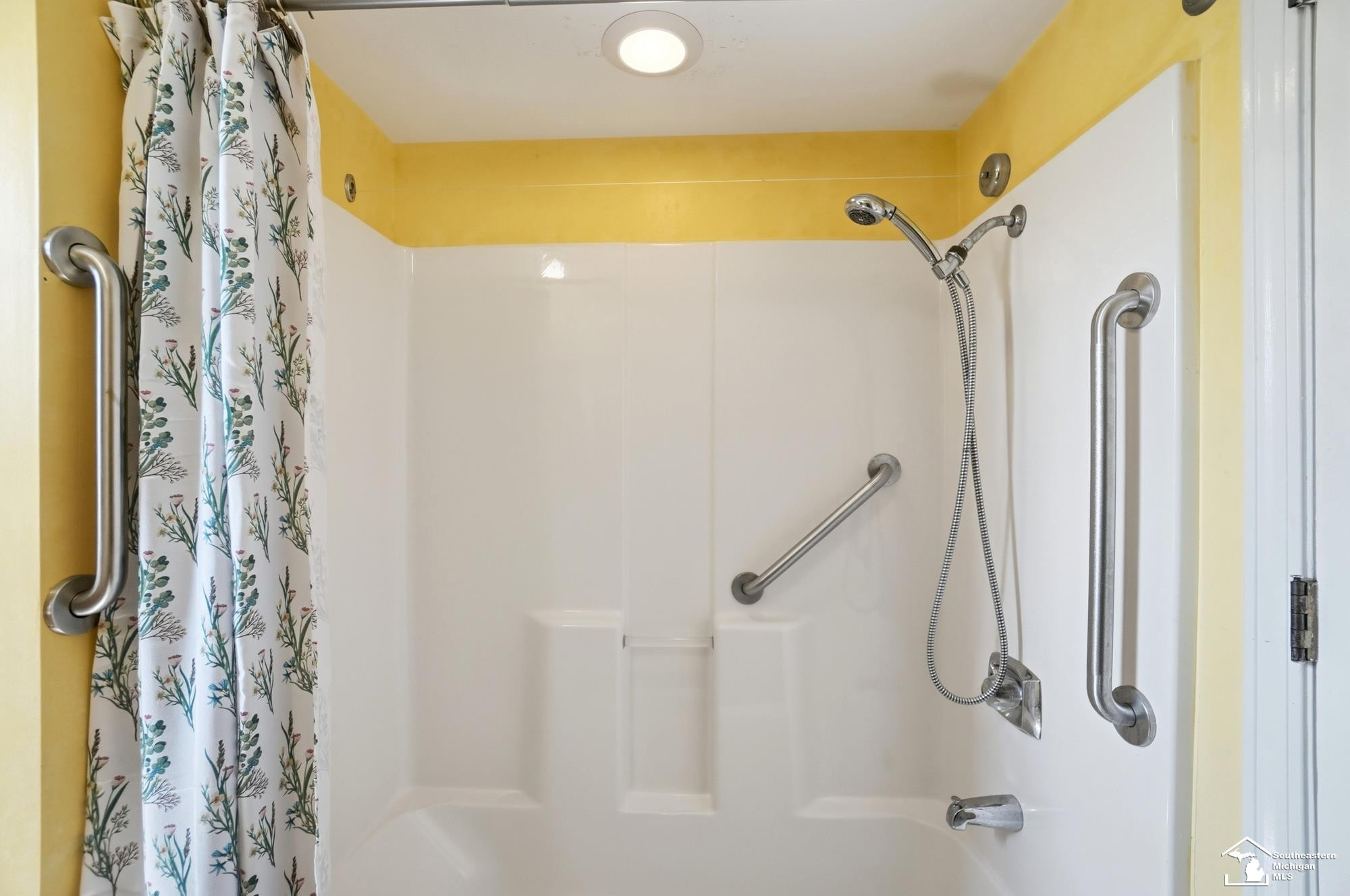 7792 S Huron River Drive, MI — Photo 41