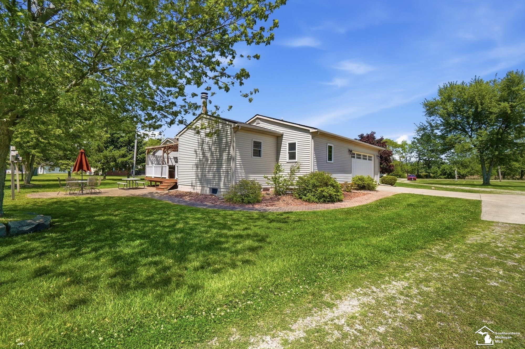 7792 S Huron River Drive, MI — Photo 47