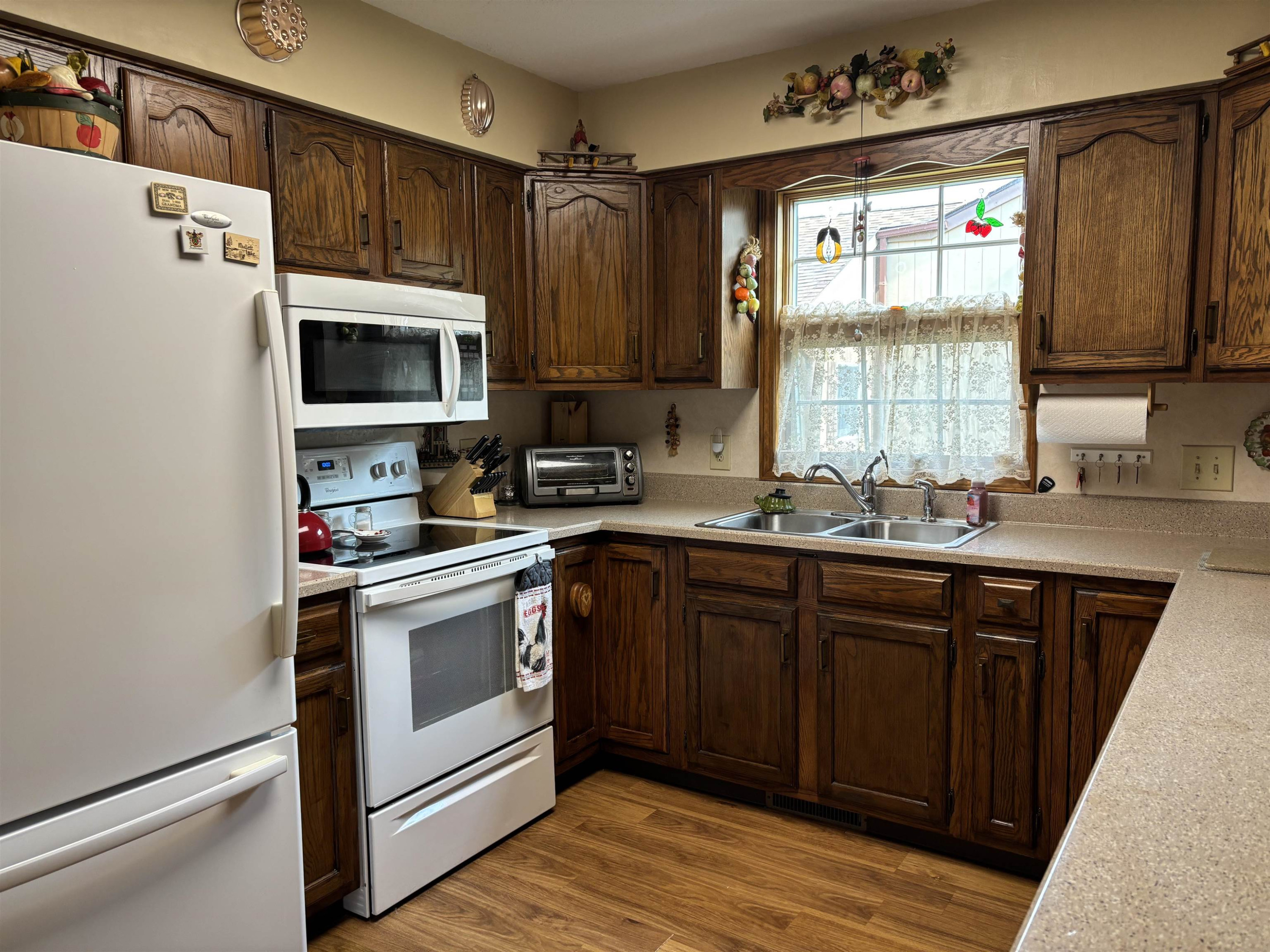 589 Churchgrove Road, Frankenmuth, MI 48734 — Photo 8