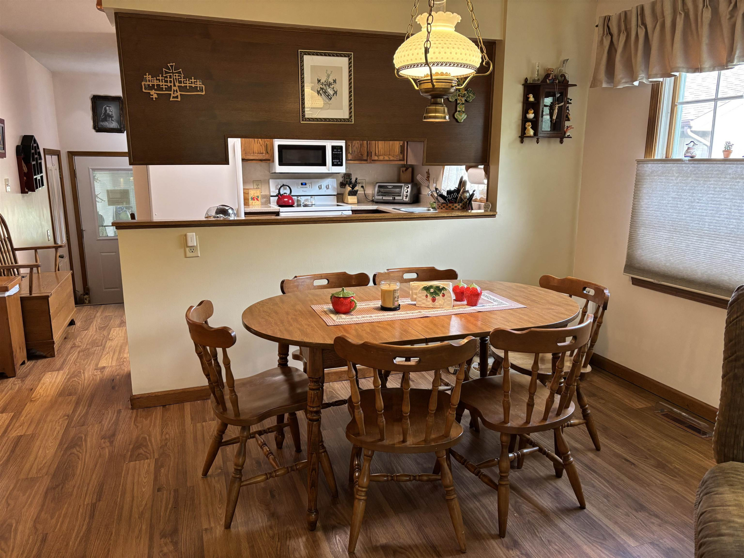 589 Churchgrove Road, Frankenmuth, MI 48734 — Photo 12