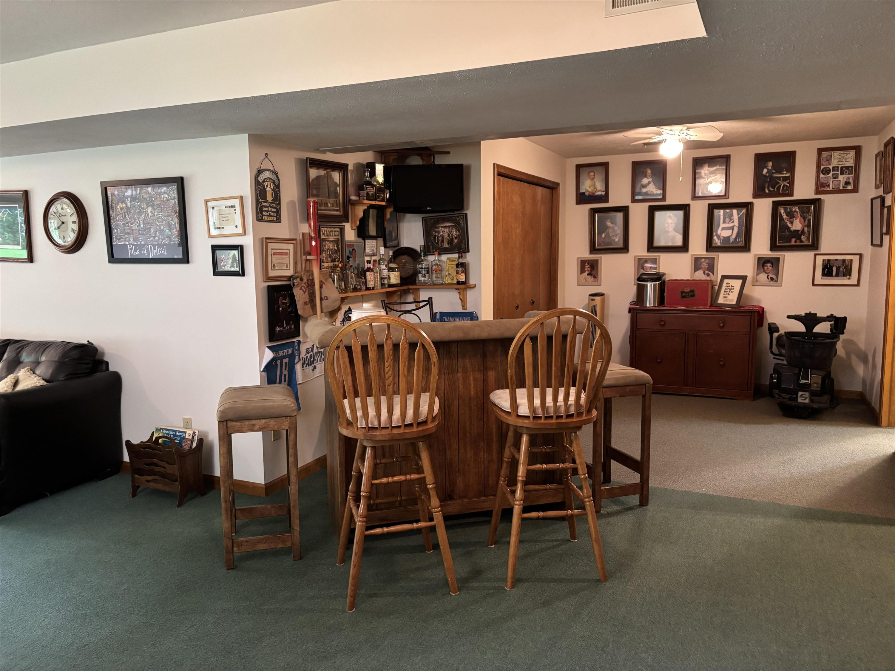 589 Churchgrove Road, Frankenmuth, MI 48734 — Photo 29