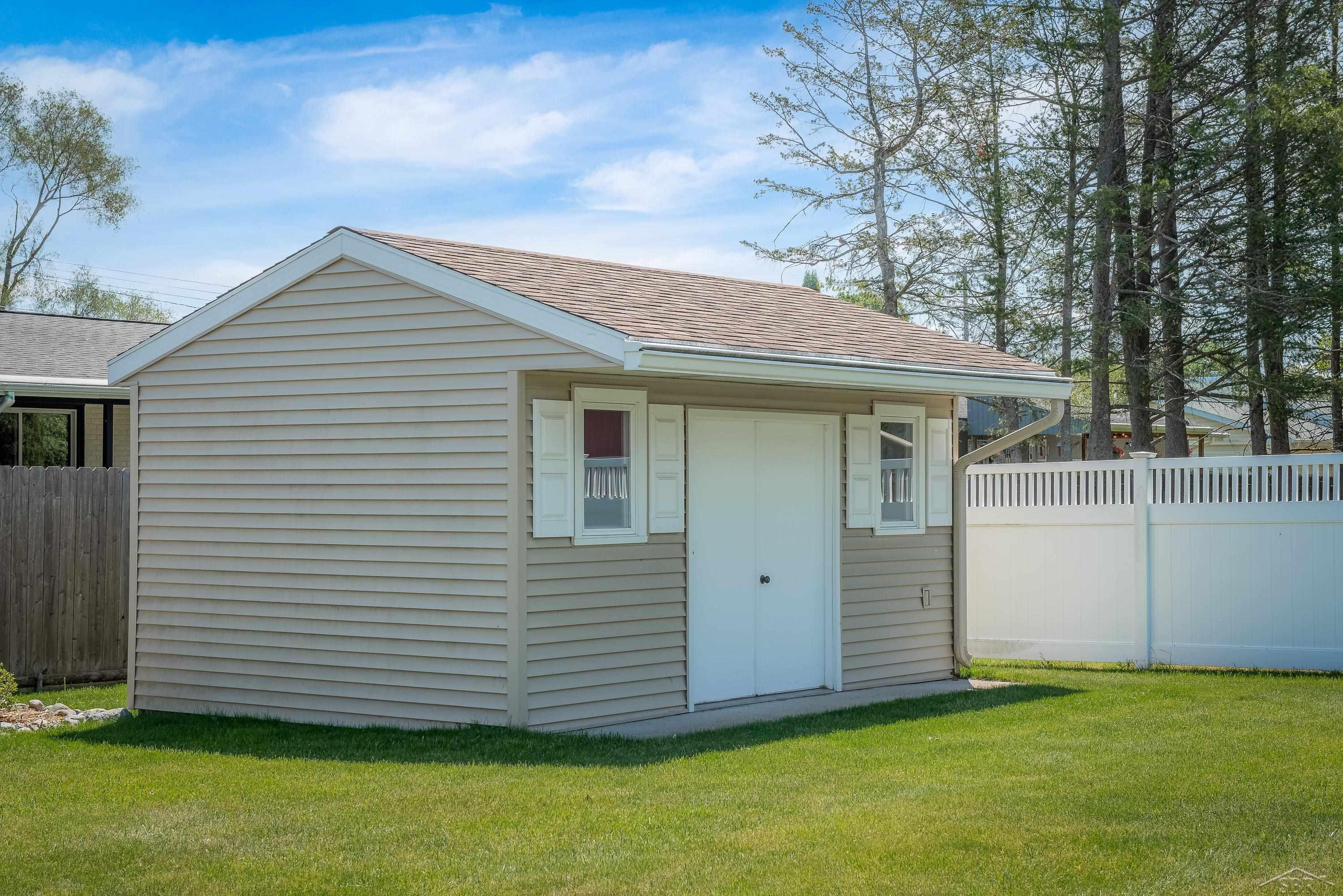 2672 Linda Avenue, Saginaw, MI 48603 — Photo 27