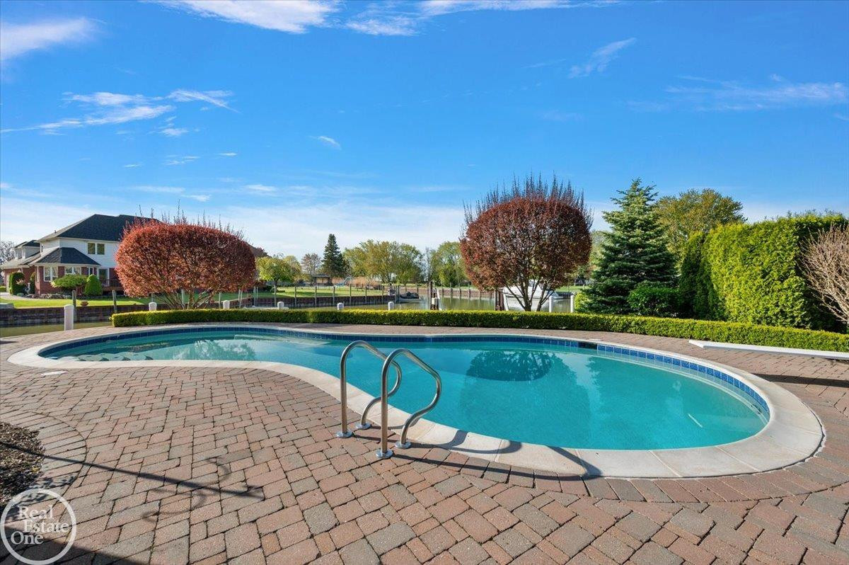 49515 Regatta Street, MI 48047 — Photo 5