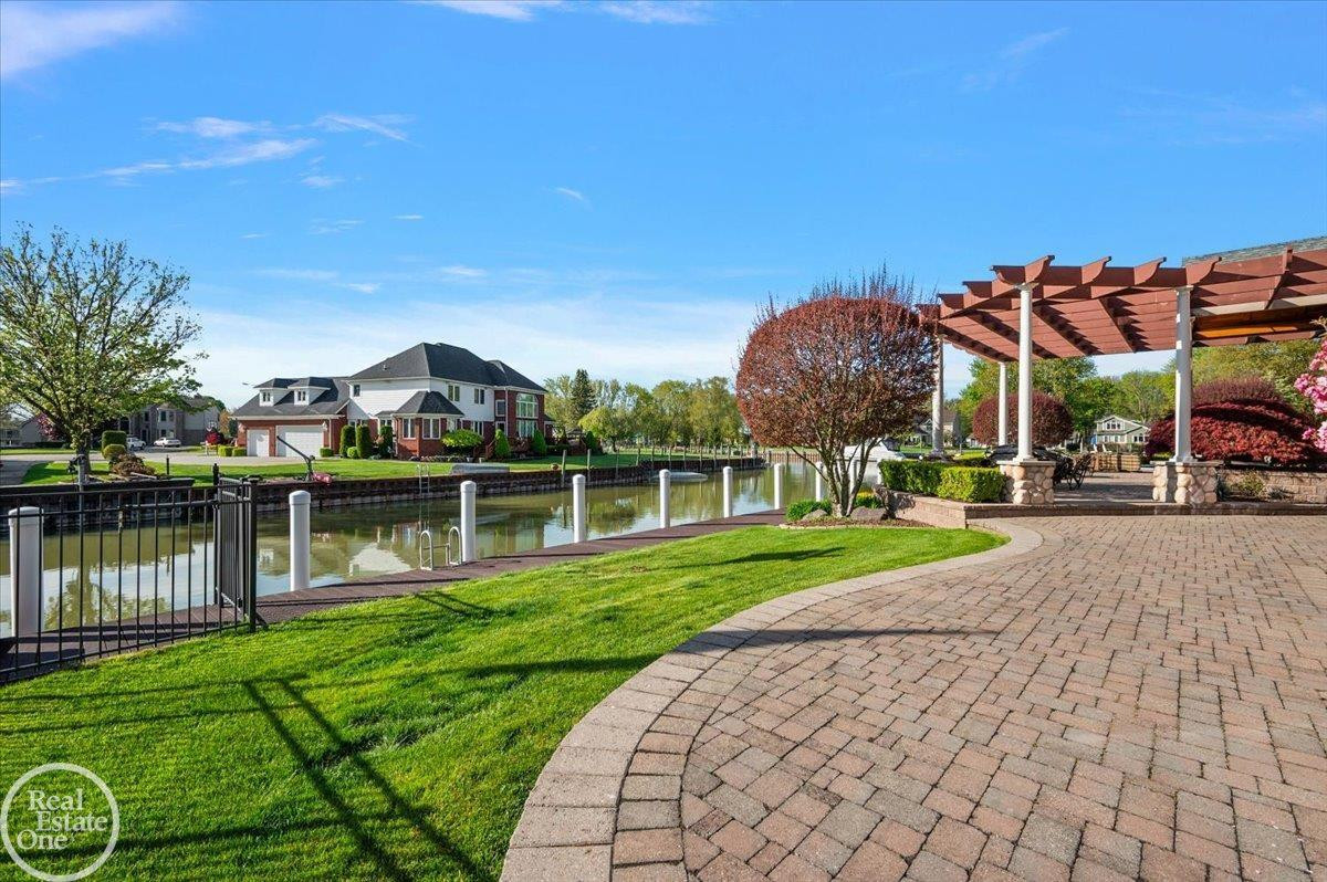 49515 Regatta Street, MI 48047 — Photo 8