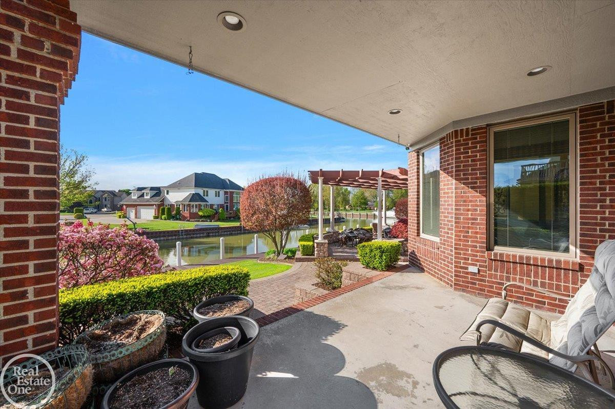 49515 Regatta Street, MI 48047 — Photo 14