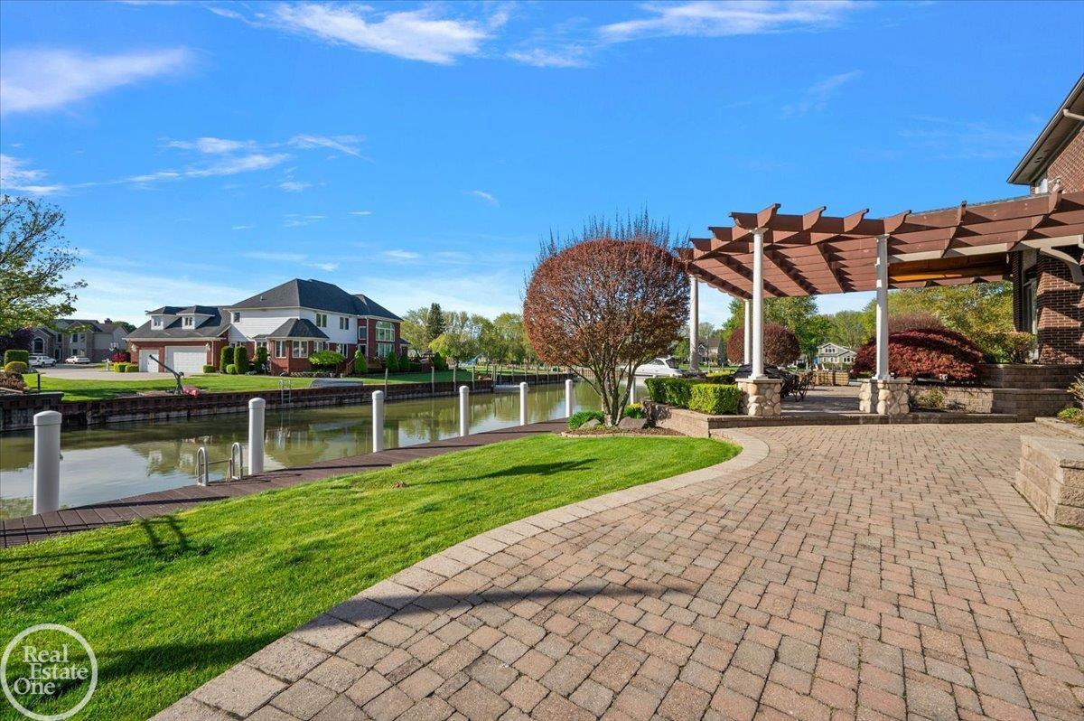 49515 Regatta Street, MI 48047 — Photo 15