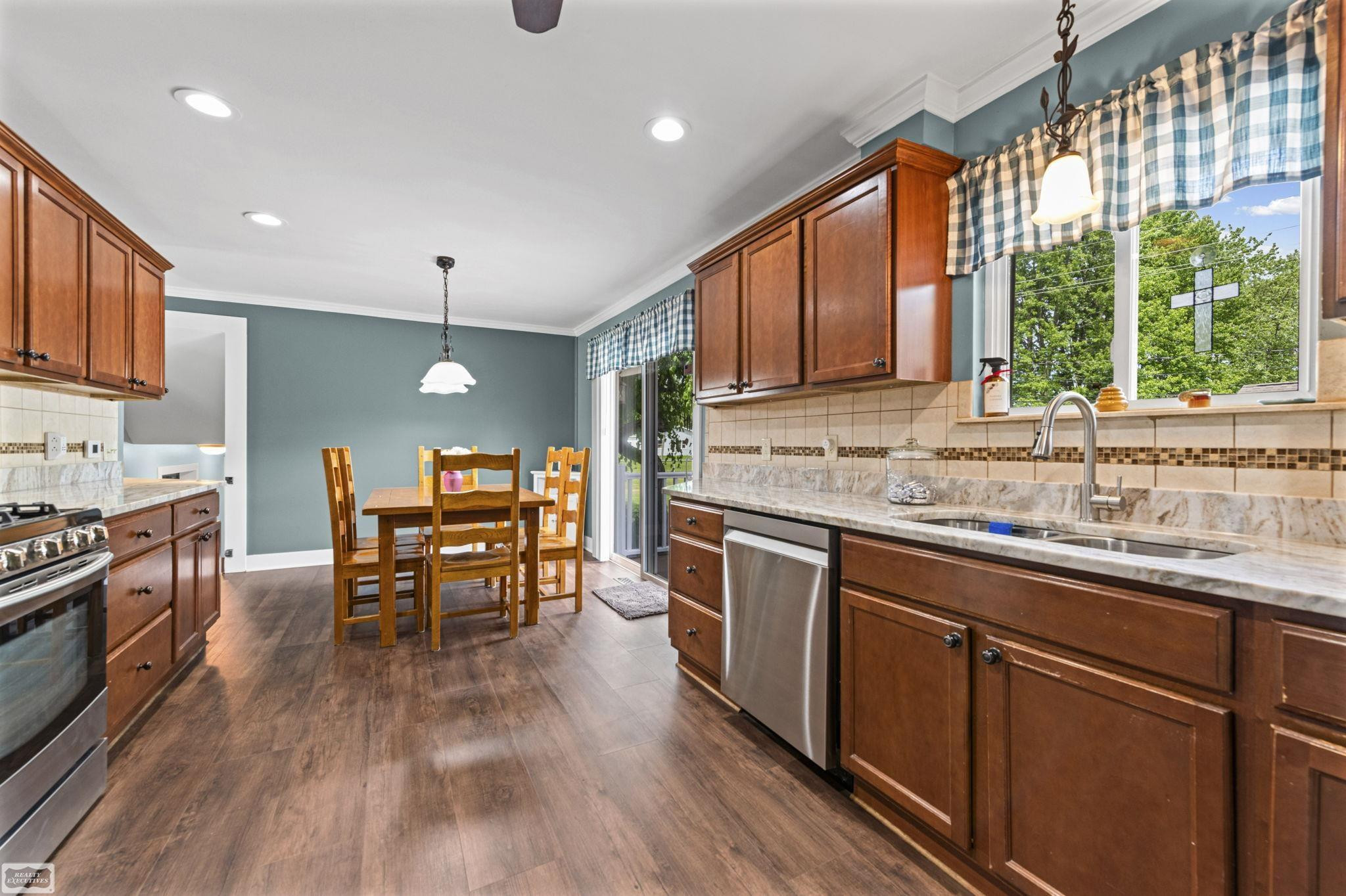 110 N Matteson Street, Capac, MI 48014