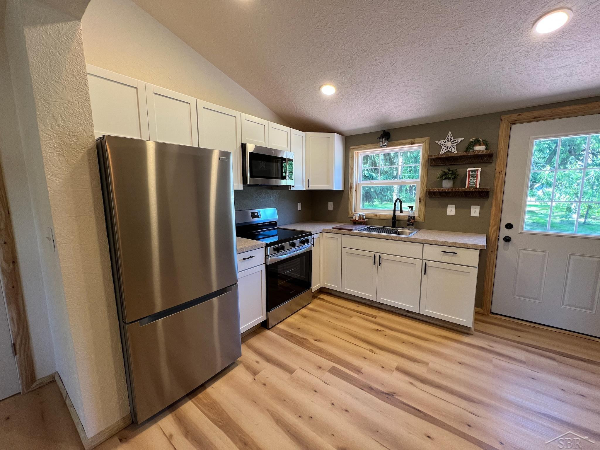 427 Cedar Street, Breckenridge, MI 48615 — Photo 13