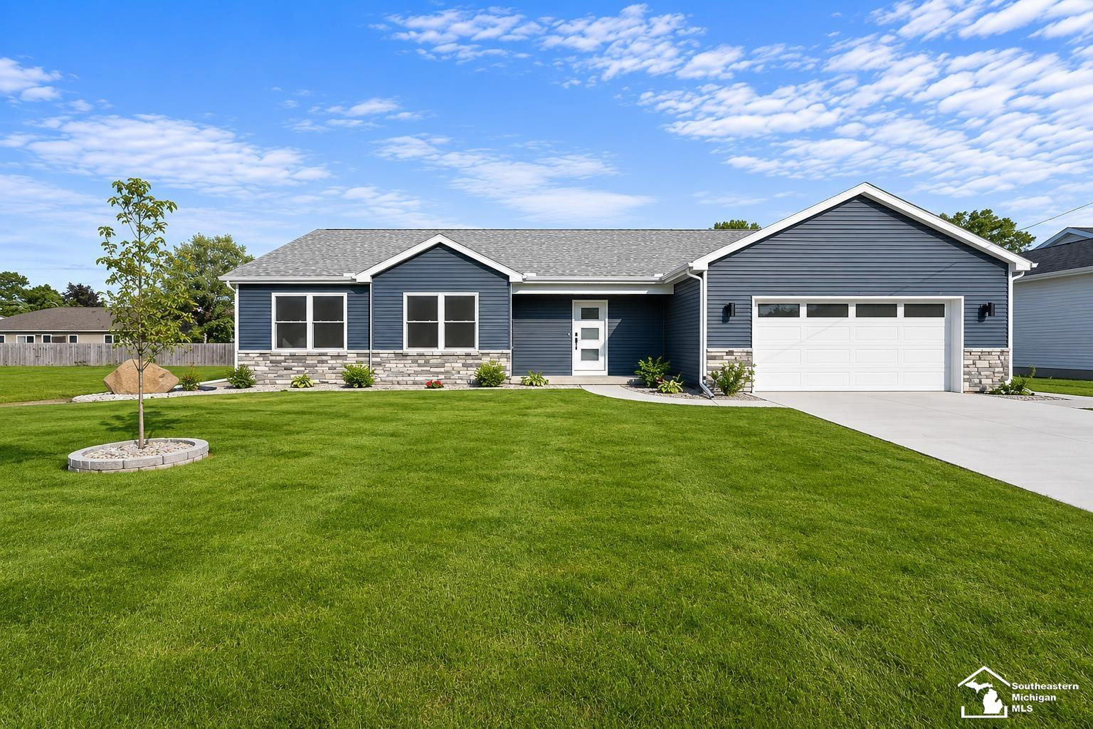 15458 Eastwood Street, Monroe, MI 48161 — Photo 2