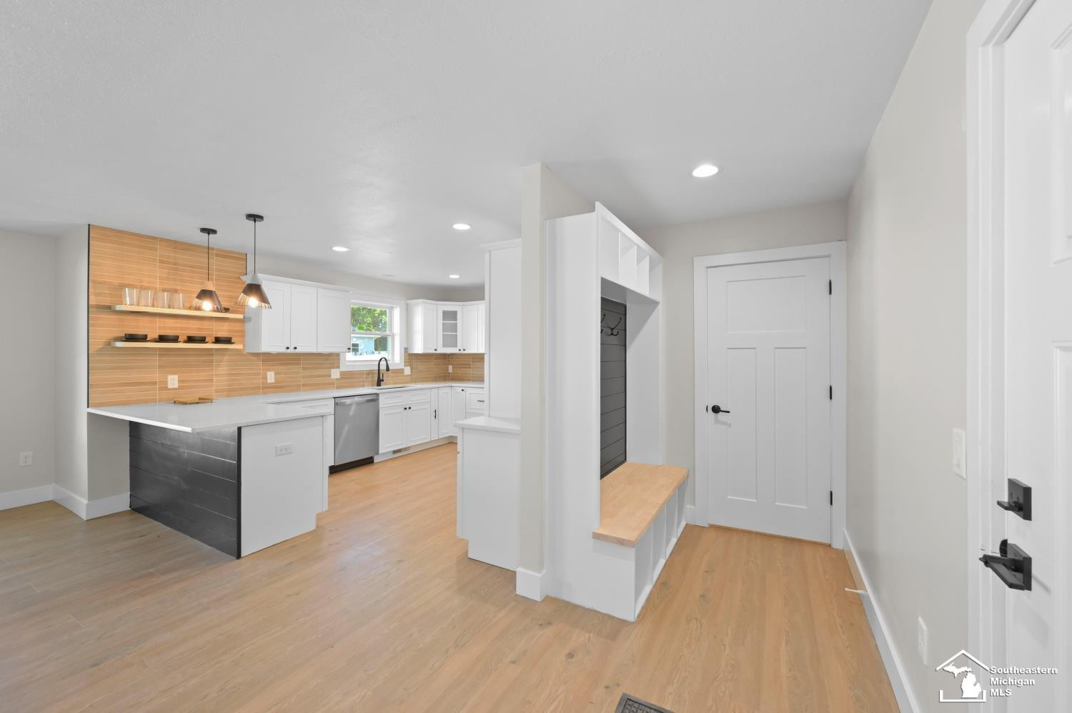 15458 Eastwood Street, Monroe, MI 48161 — Photo 9