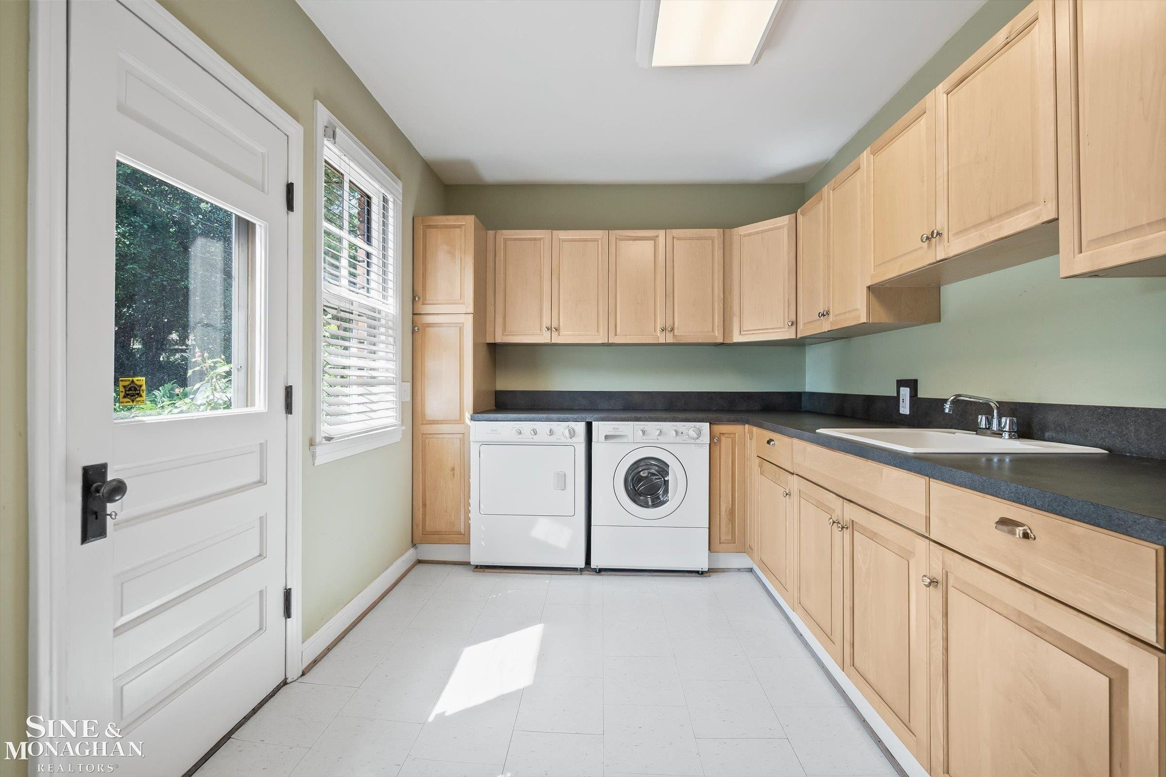 1023 Harvard Road, Grosse Pointe Park, MI 48230 — Photo 21