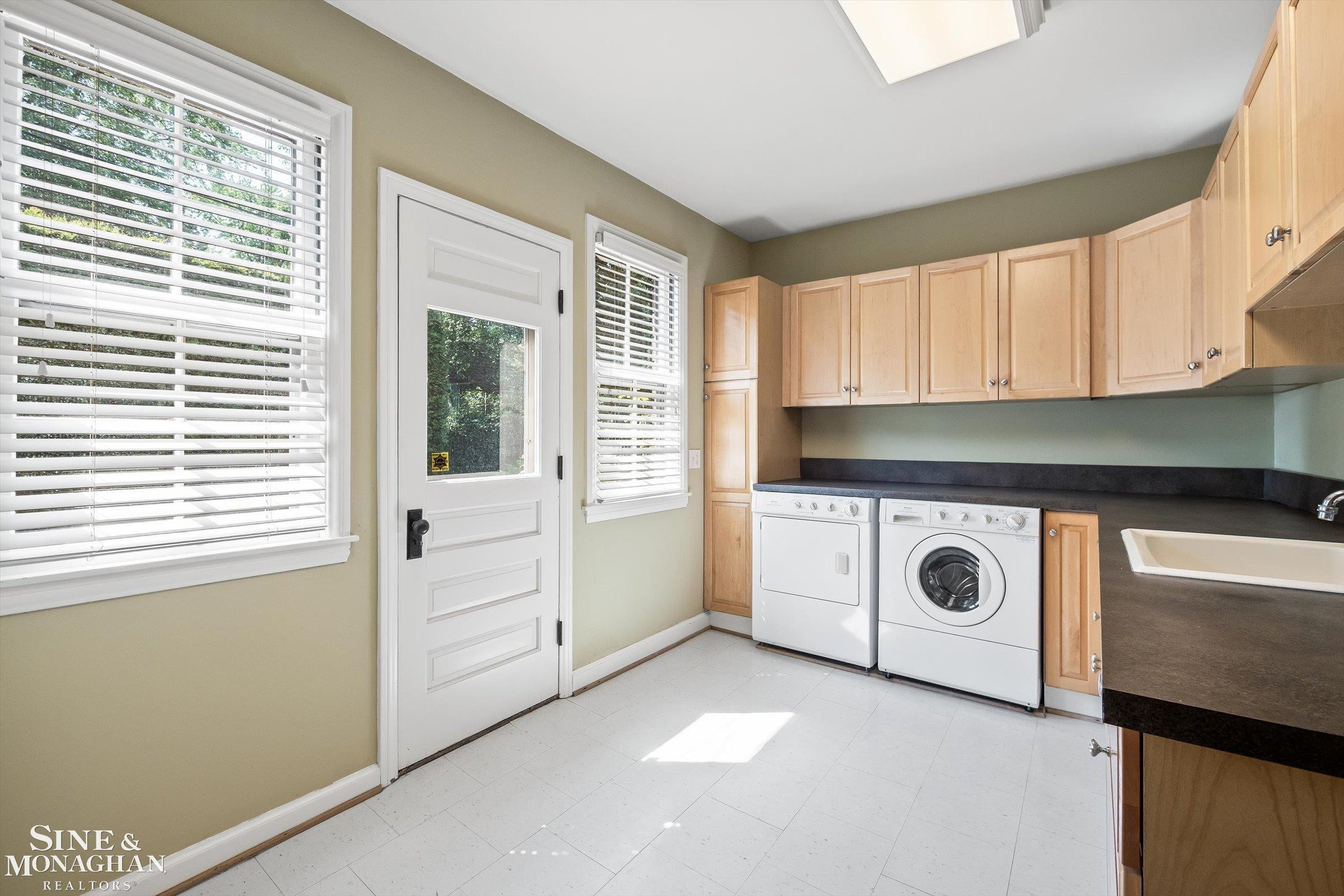 1023 Harvard Road, Grosse Pointe Park, MI 48230 — Photo 22