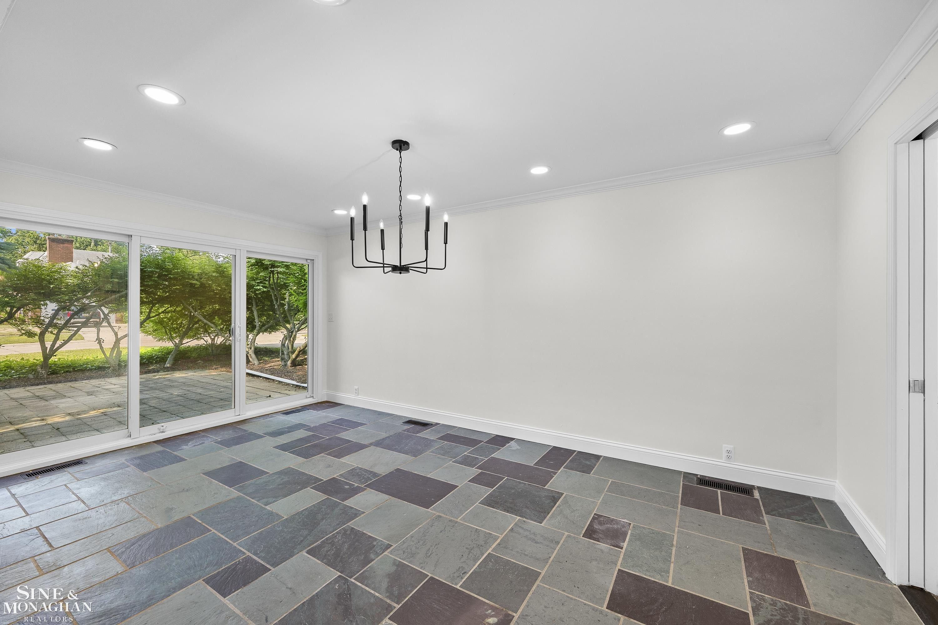 319 Kercheval Avenue, Grosse Pointe Farms, MI 48236 — Photo 9