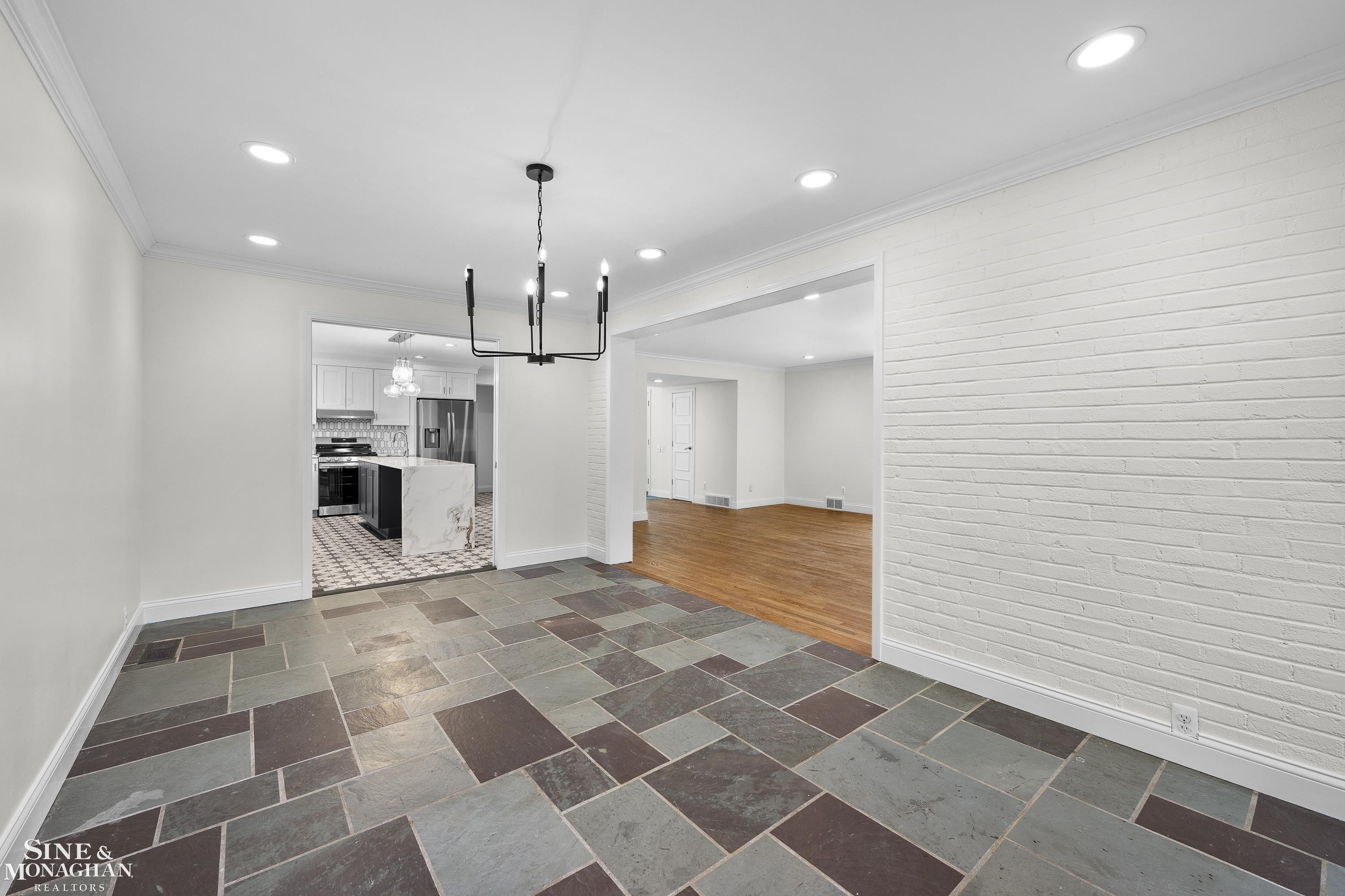 319 Kercheval Avenue, Grosse Pointe Farms, MI 48236 — Photo 12