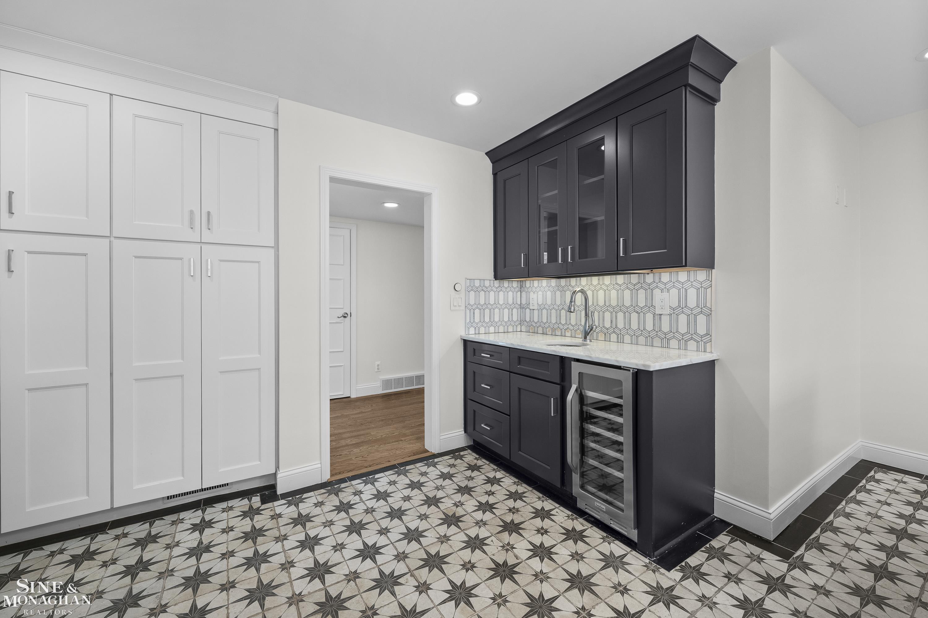 319 Kercheval Avenue, Grosse Pointe Farms, MI 48236 — Photo 18
