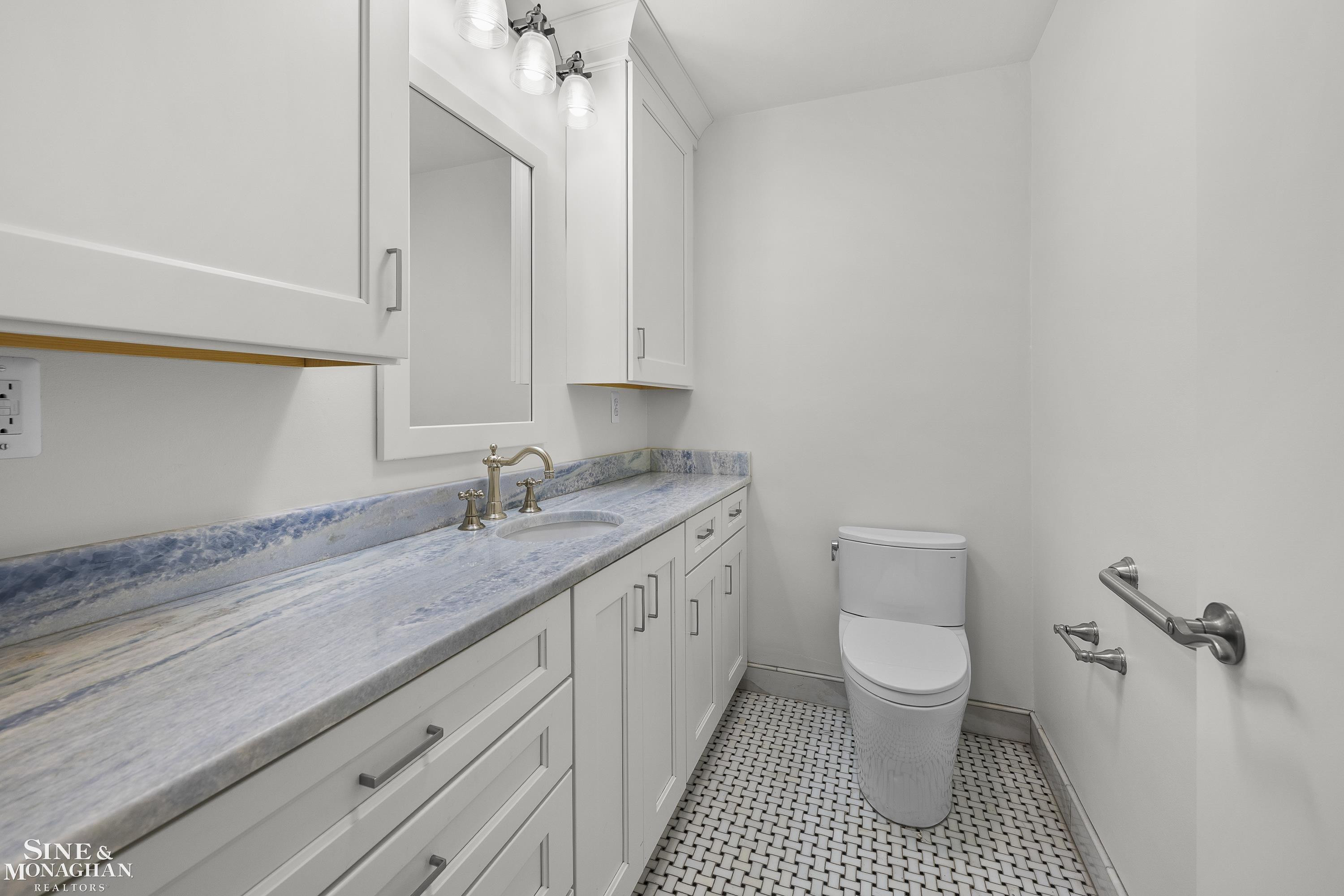 319 Kercheval Avenue, Grosse Pointe Farms, MI 48236 — Photo 29