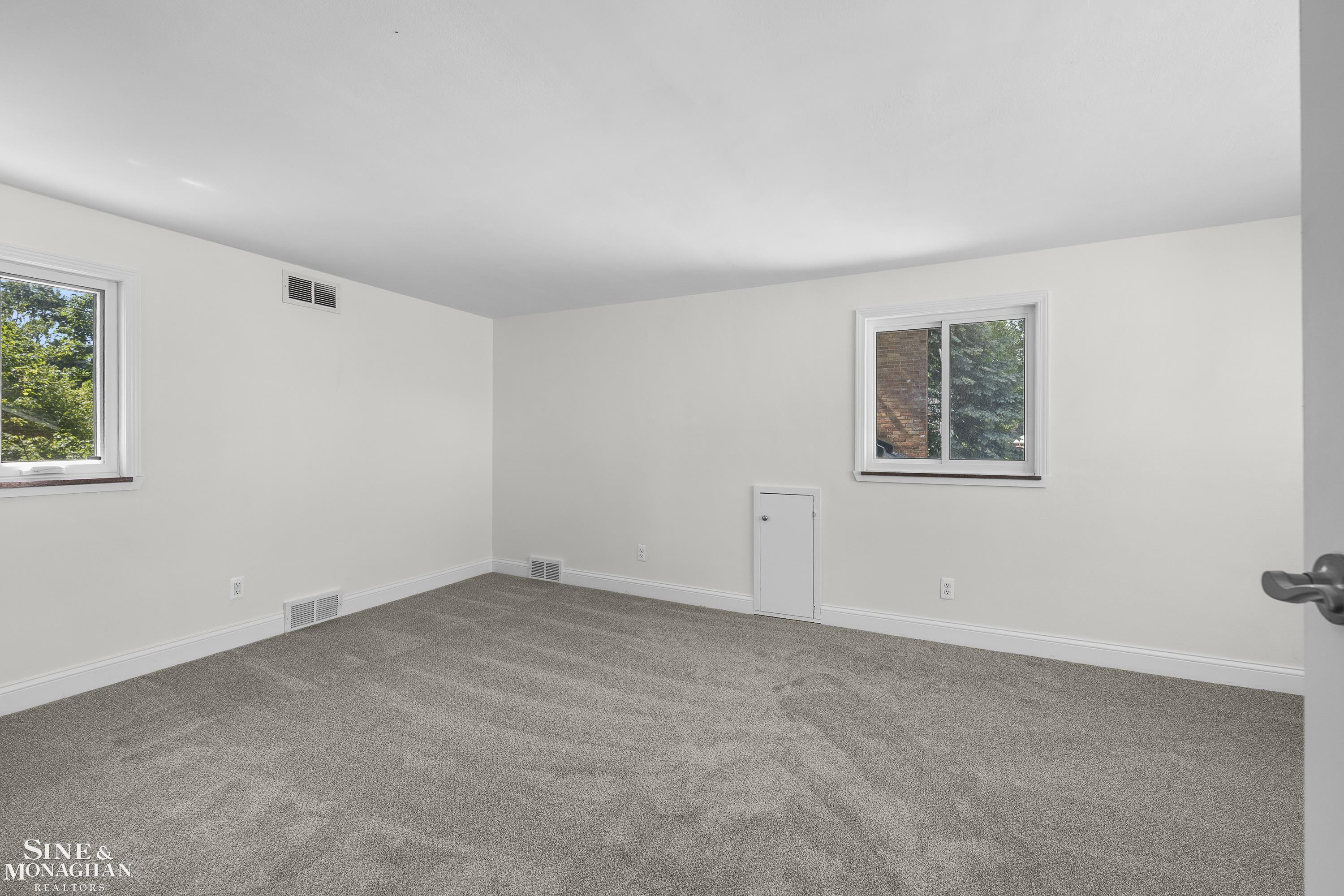 319 Kercheval Avenue, Grosse Pointe Farms, MI 48236 — Photo 31