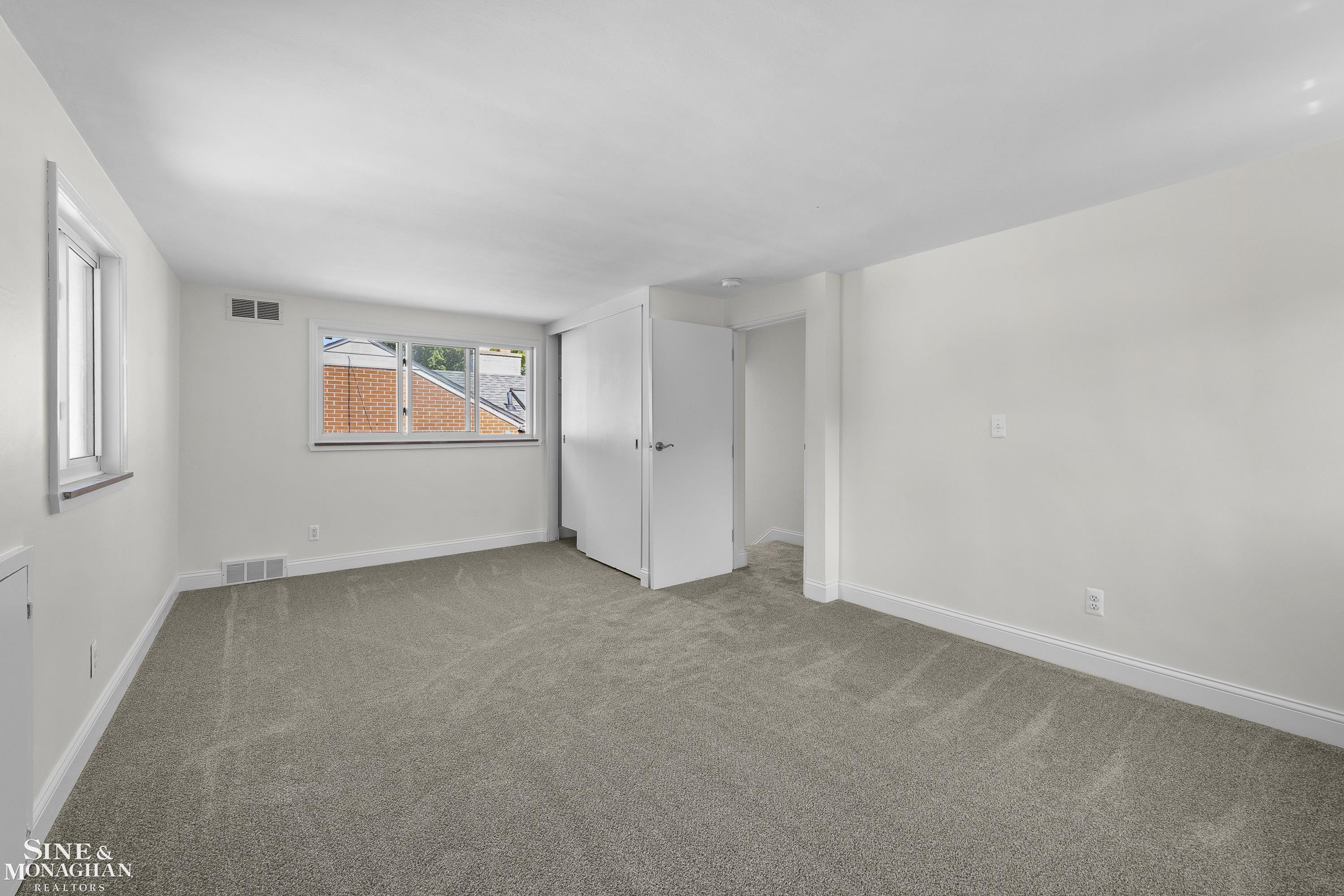 319 Kercheval Avenue, Grosse Pointe Farms, MI 48236 — Photo 32