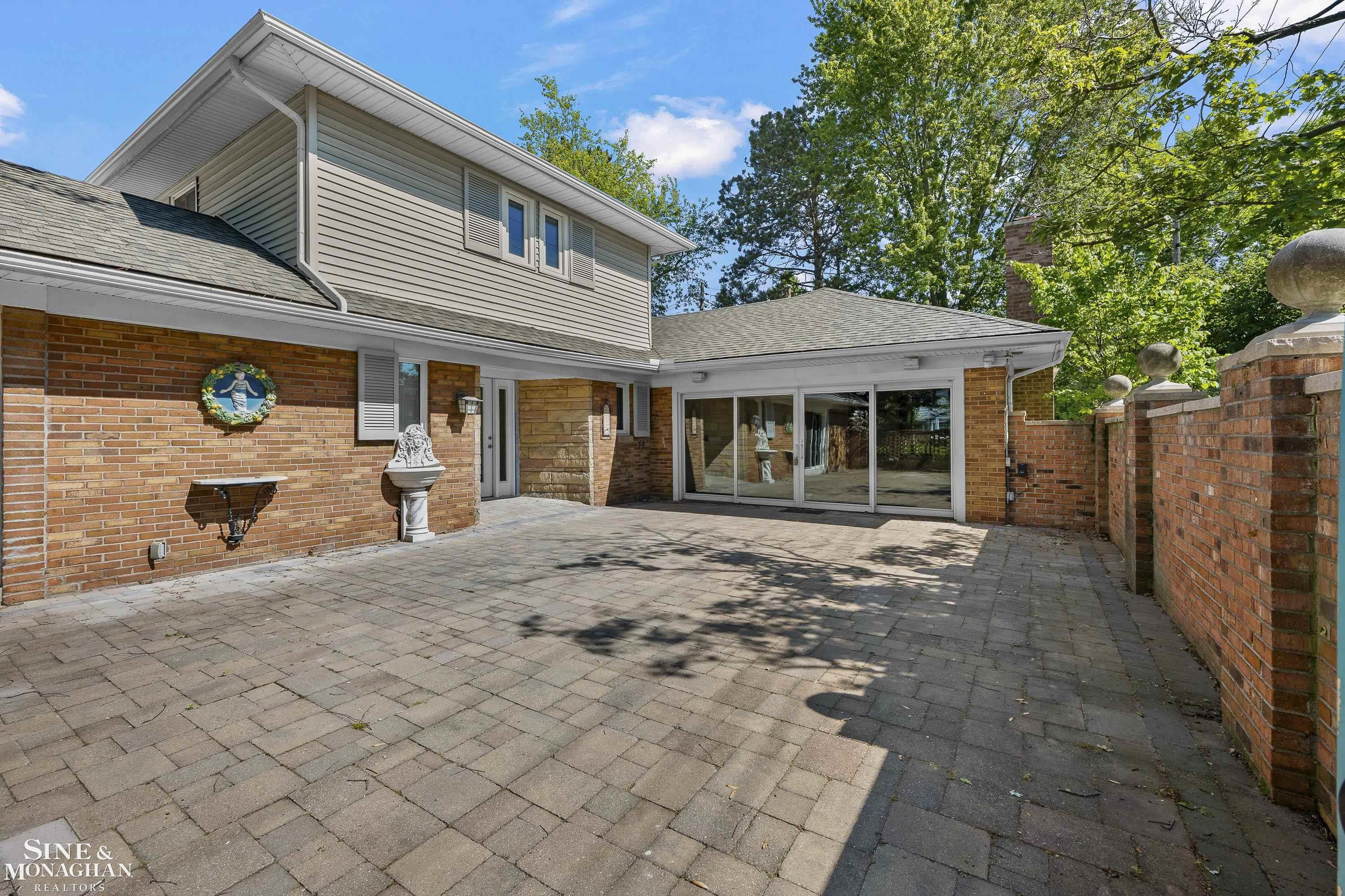 319 Kercheval Avenue, Grosse Pointe Farms, MI 48236 — Photo 37