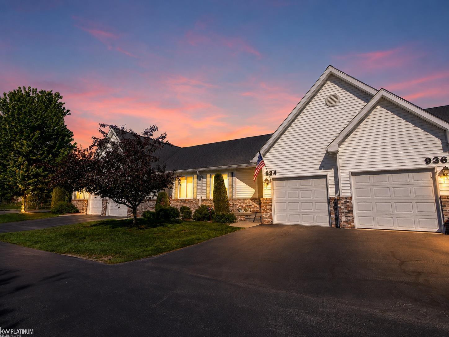 934 Lighthouse Drive, Marysville, MI 48040 — Photo 4