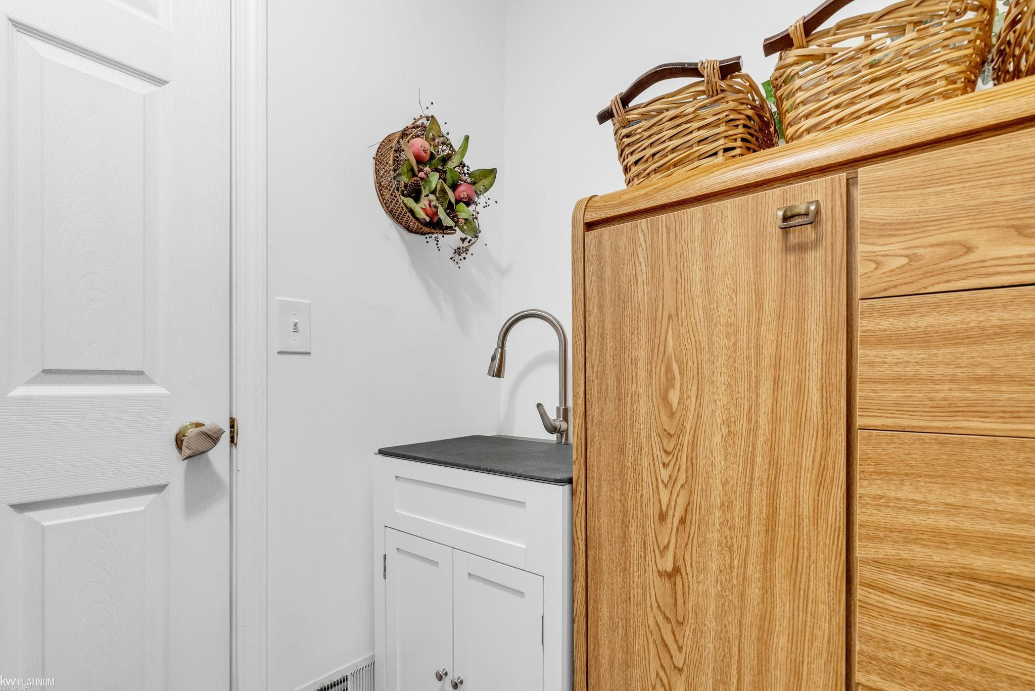 505 N Main Street, Yale, MI 48097 — Photo 23